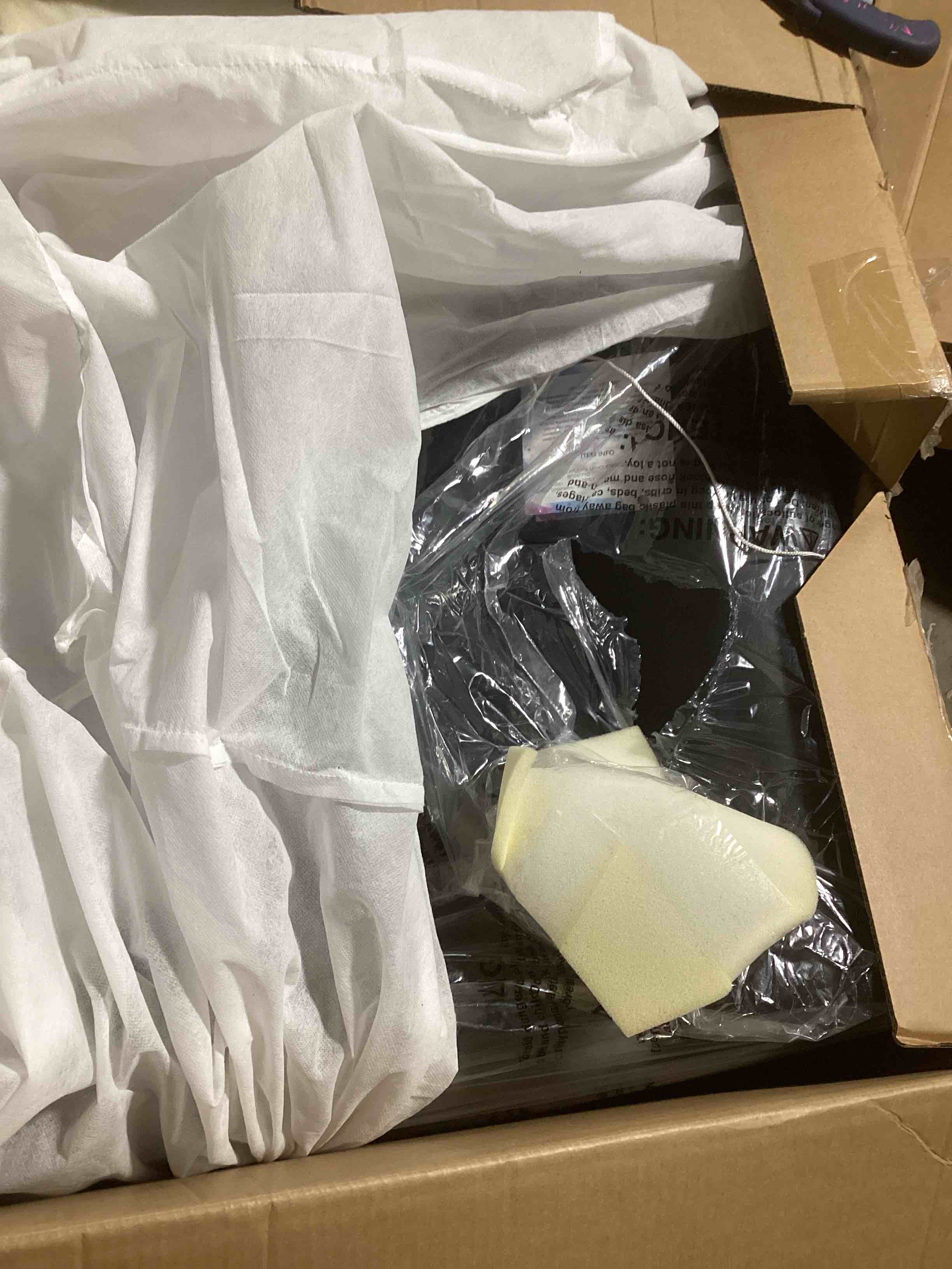 https://s3.amazonaws.com/lotting-images-prod/bidfta/PNK0044904_1734988612572.jpeg