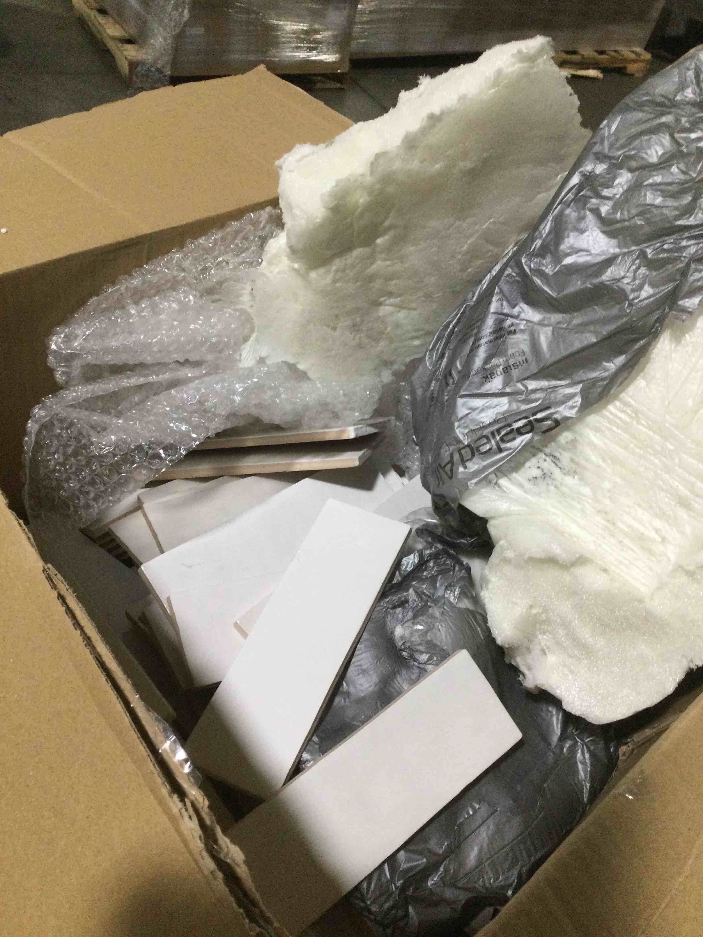 https://s3.amazonaws.com/lotting-images-prod/bidfta/PNK0045006_1734960172299.jpeg