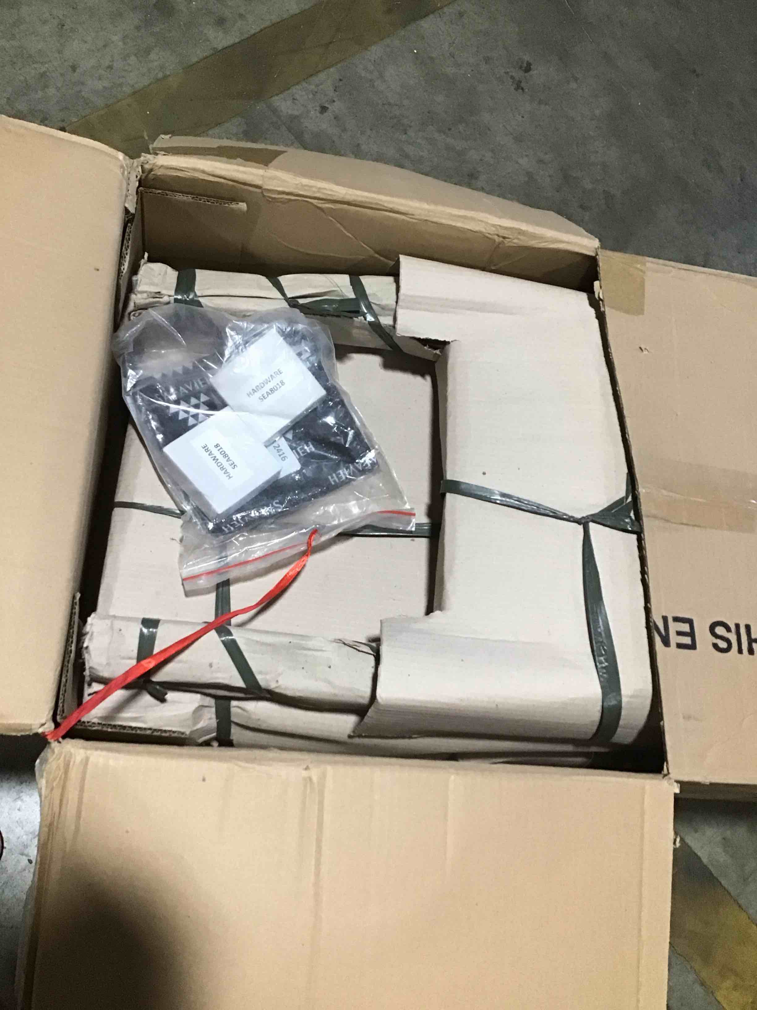 https://s3.amazonaws.com/lotting-images-prod/bidfta/PNK0045390_1734446565656.jpeg