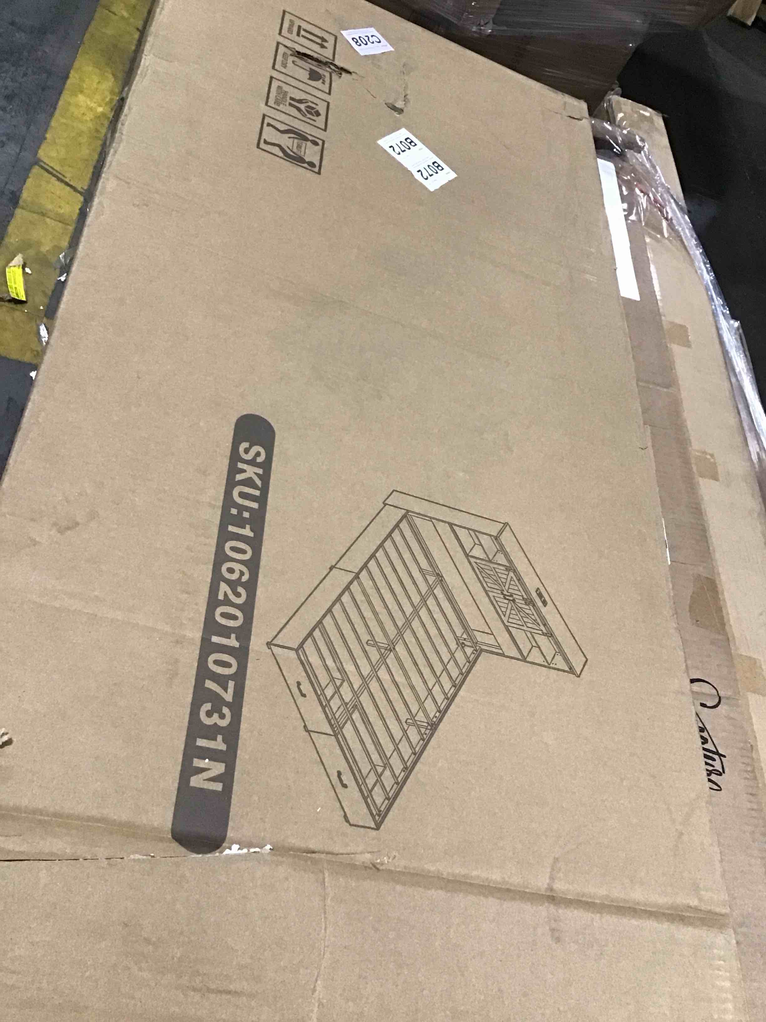 https://s3.amazonaws.com/lotting-images-prod/bidfta/PNK0045605_1734120071955.jpeg