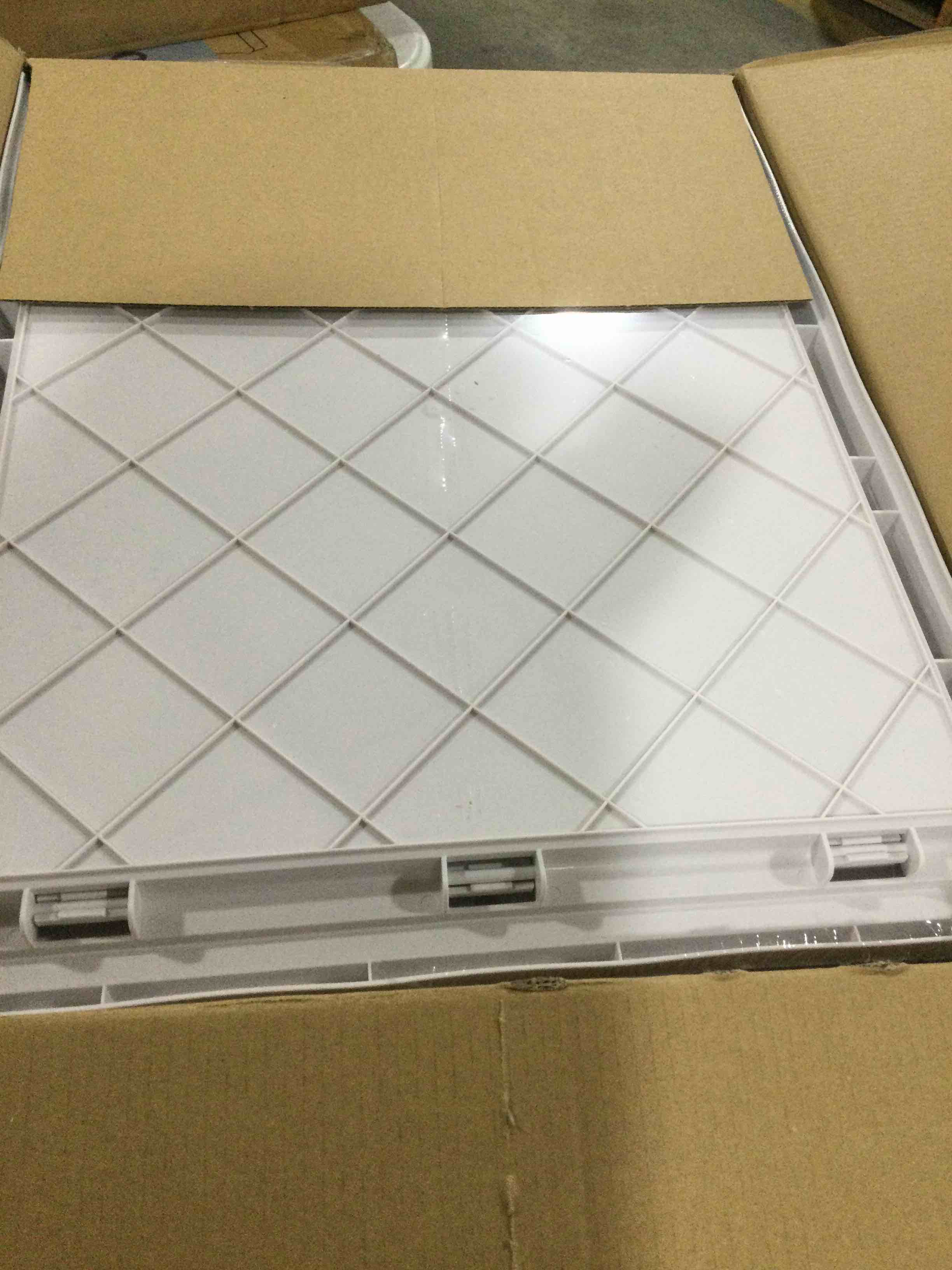 https://s3.amazonaws.com/lotting-images-prod/bidfta/PNK0045685_1734099407499.jpeg