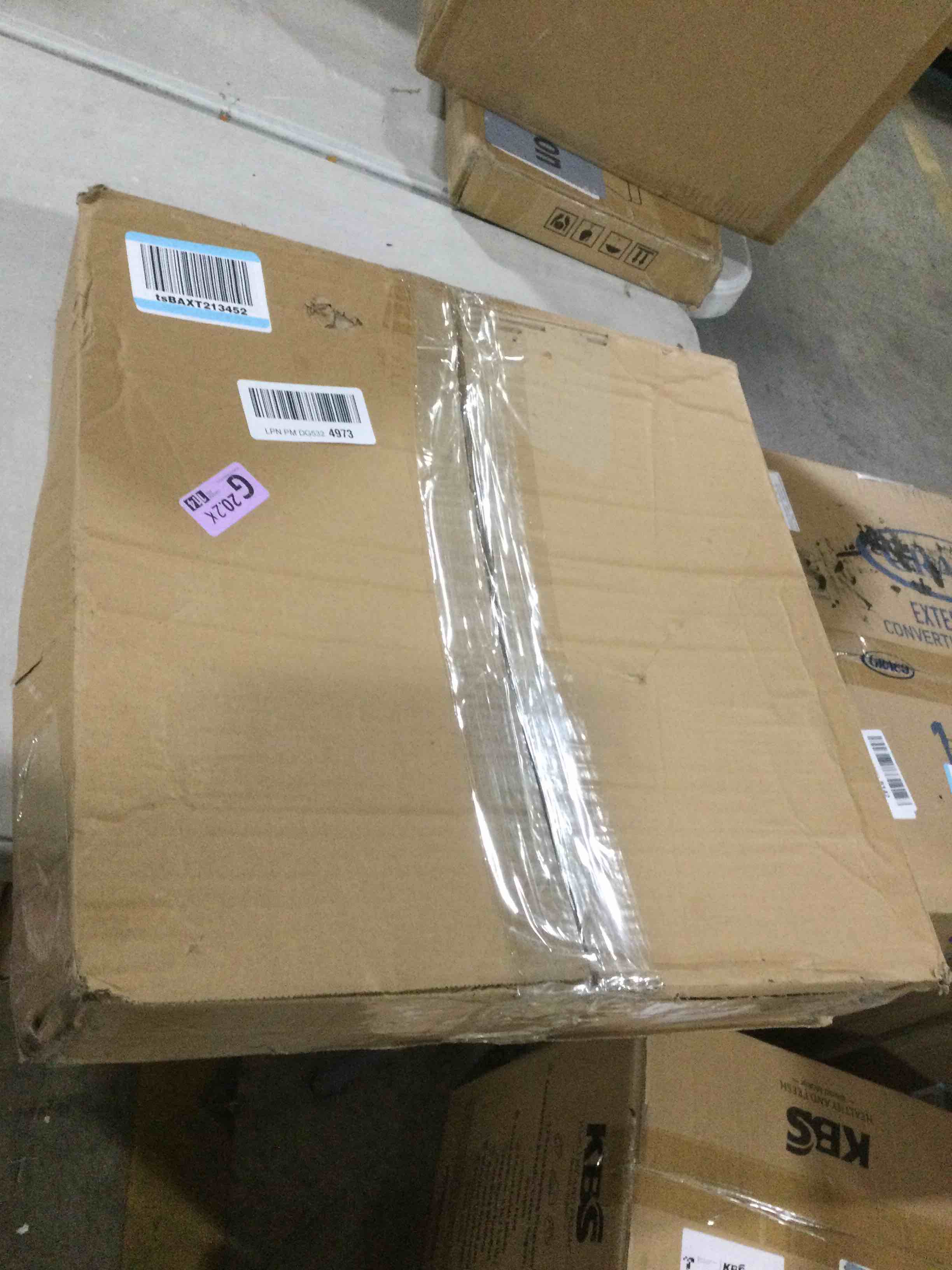 https://s3.amazonaws.com/lotting-images-prod/bidfta/PNK0045690_1734099275774.jpeg