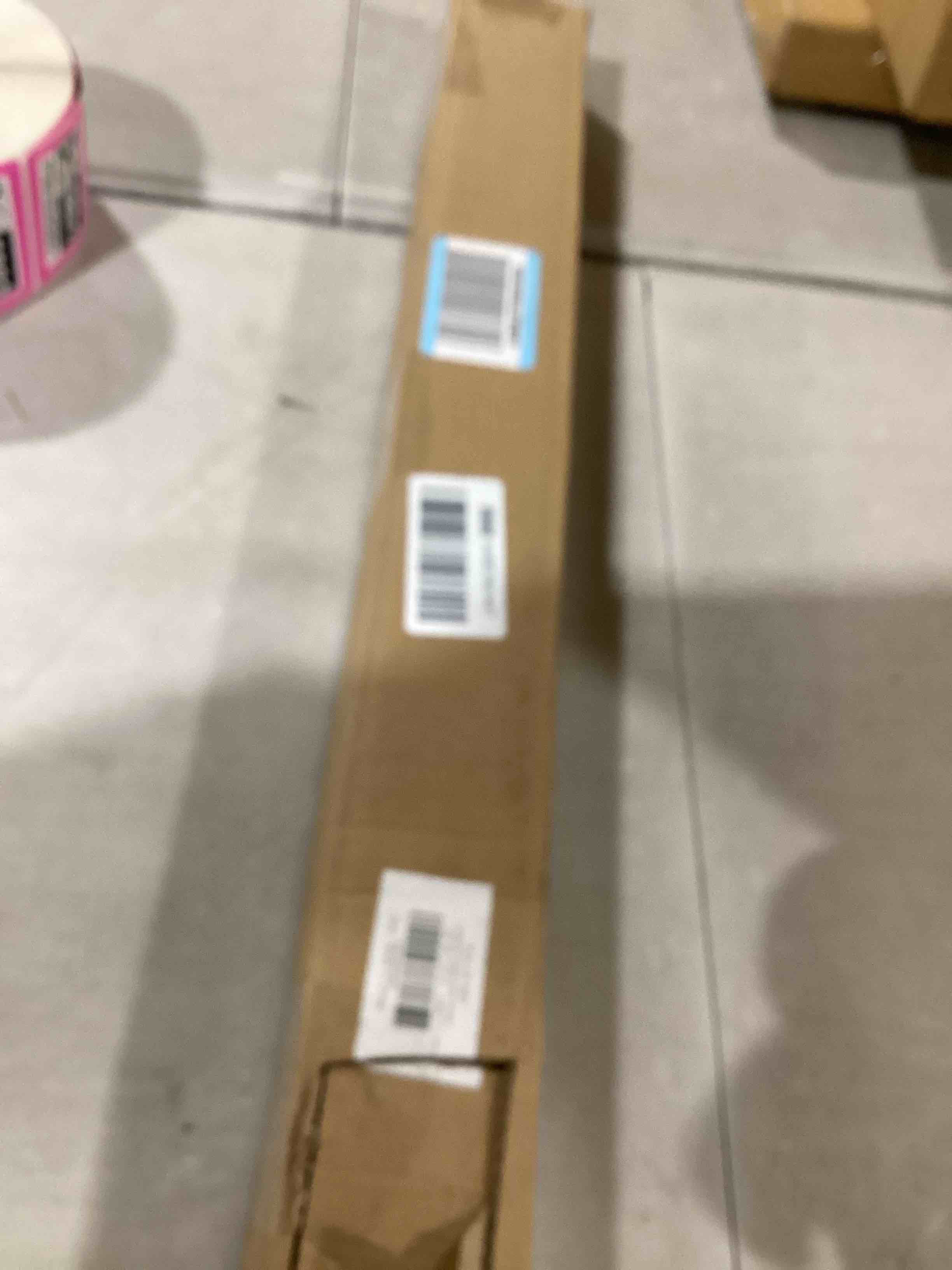 https://s3.amazonaws.com/lotting-images-prod/bidfta/PNK0045808_1734031971485.jpeg