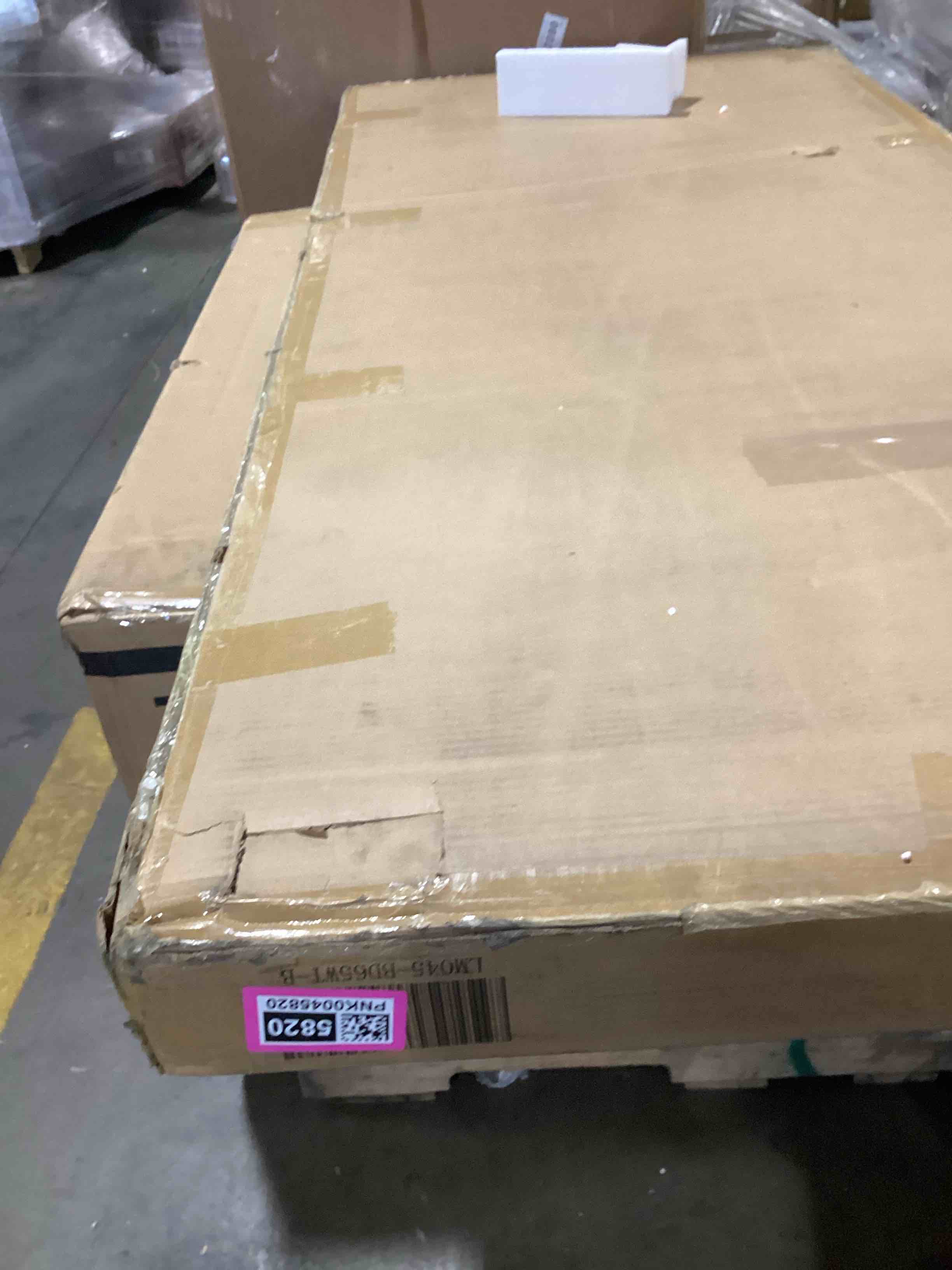 https://s3.amazonaws.com/lotting-images-prod/bidfta/PNK0045820_1734029355494.jpeg