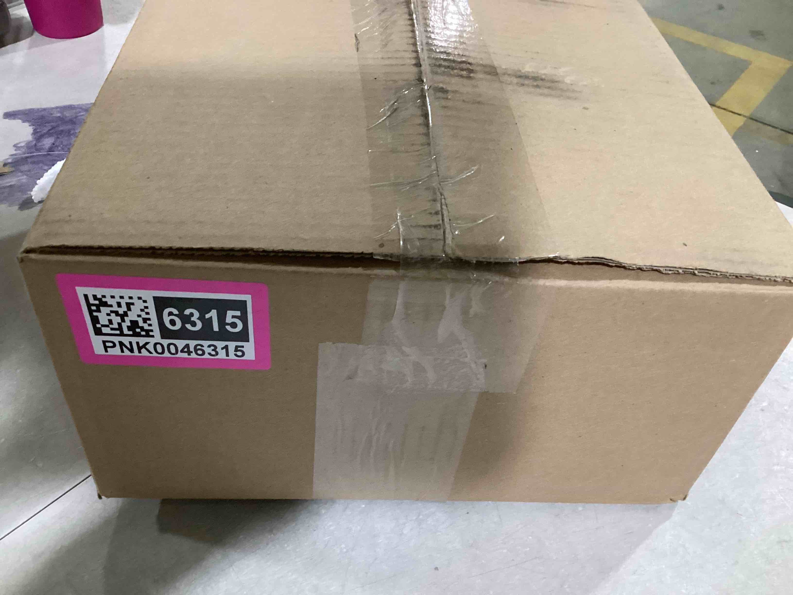 https://s3.amazonaws.com/lotting-images-prod/bidfta/PNK0046315_1735914775427.jpeg