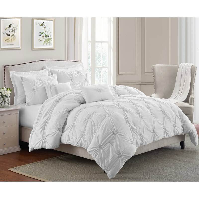 Supreme Microfiber Floral Pintuck Microfiber 3-Piece Comforter Set- Full/Queen