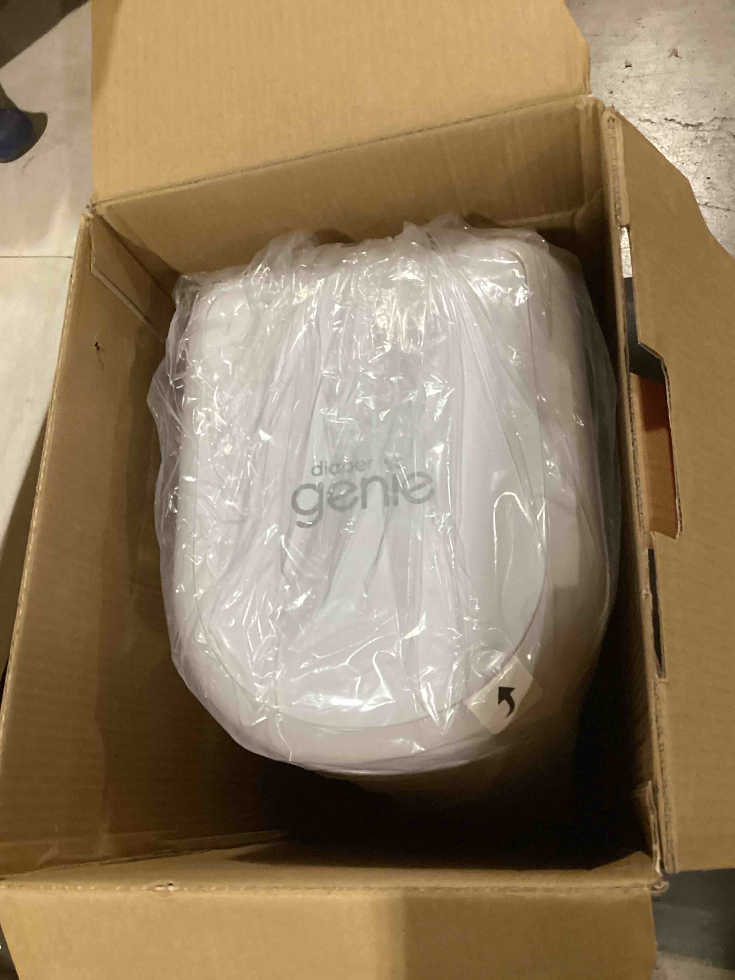 https://s3.amazonaws.com/lotting-images-prod/bidfta/PNK0047915_1734097221632.jpeg