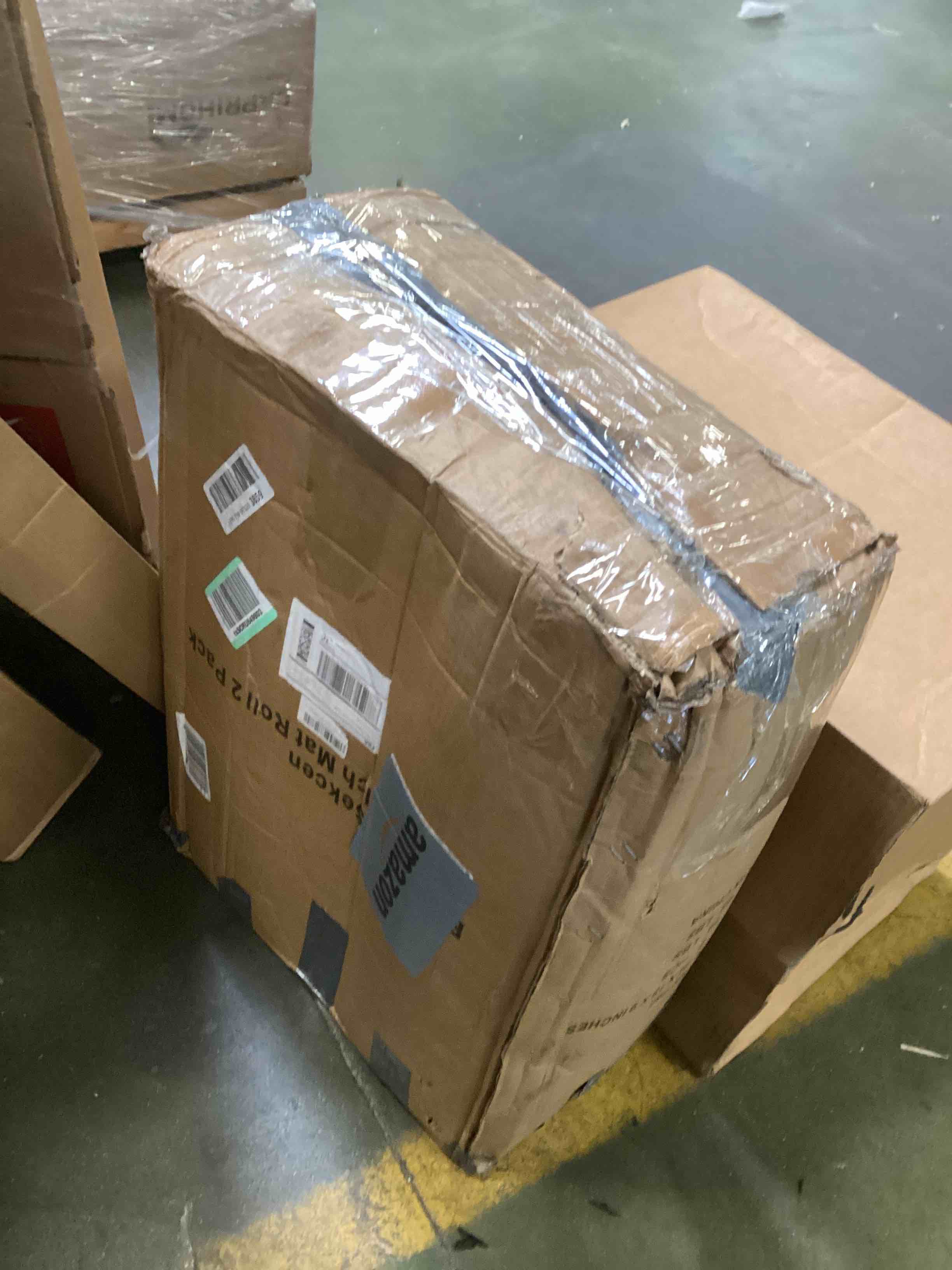 https://s3.amazonaws.com/lotting-images-prod/bidfta/PNK0048583_1724256047043.jpeg