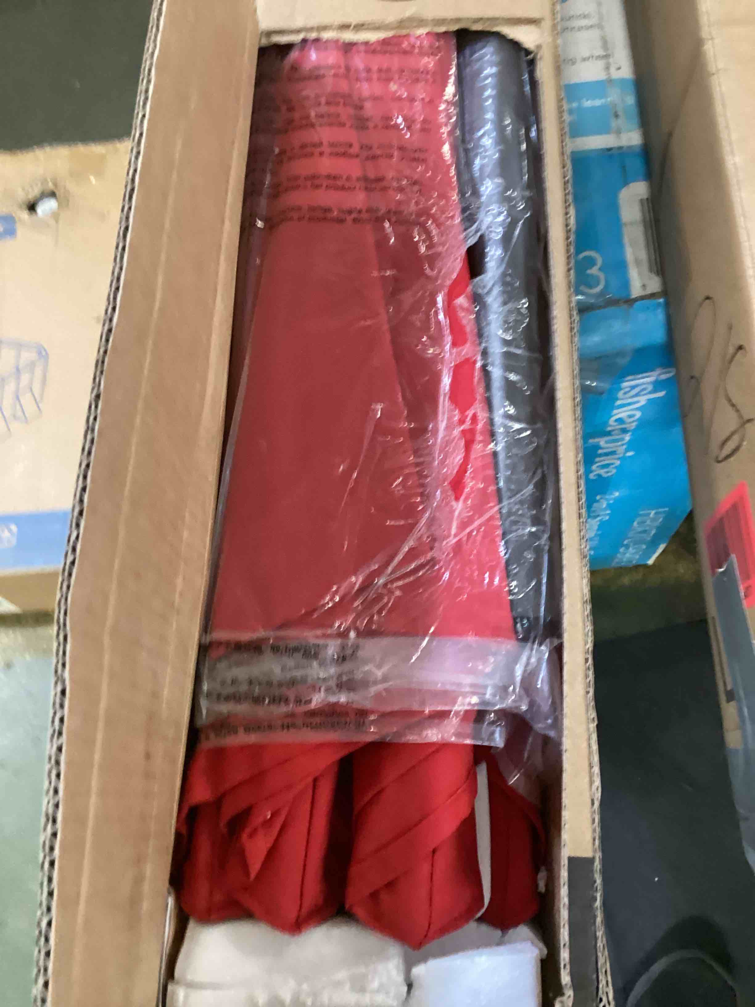 https://s3.amazonaws.com/lotting-images-prod/bidfta/PNK0048738_1724182864470.jpeg