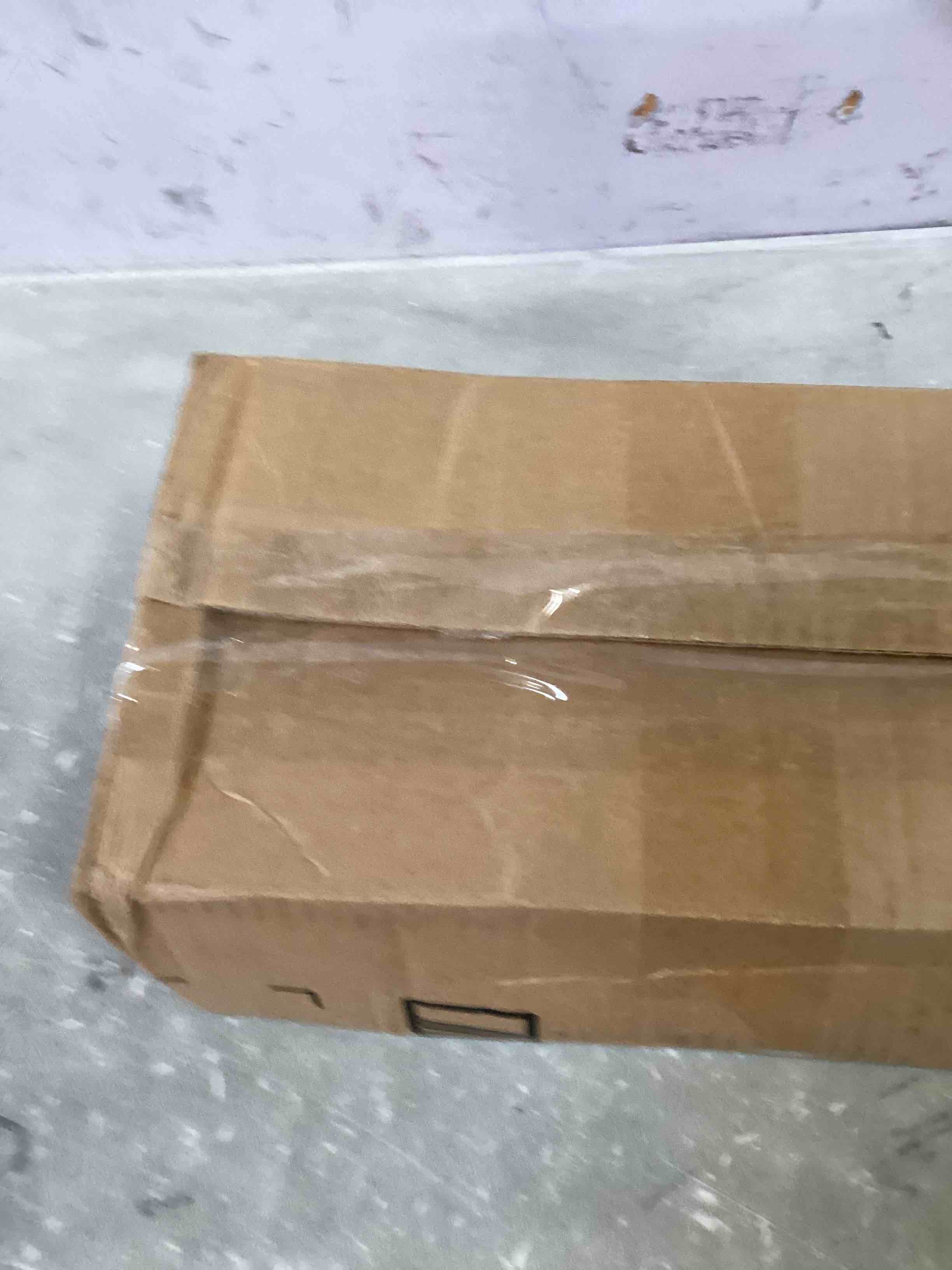 https://s3.amazonaws.com/lotting-images-prod/bidfta/PNK0048867_1724165638096.jpeg