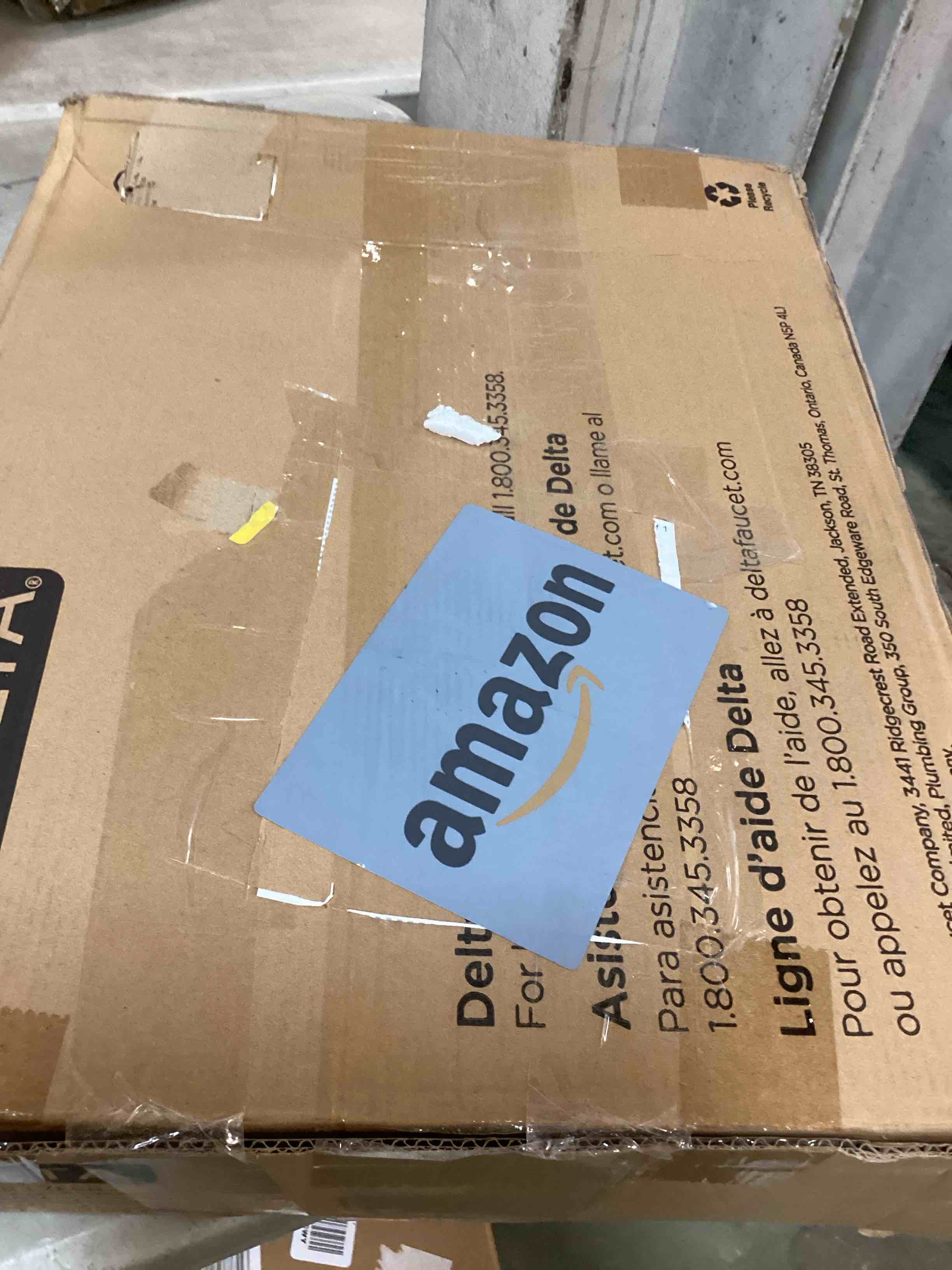 Assortment of Round Bowl Seats, fits all round toilets, different styles and different sizes, from different brands,