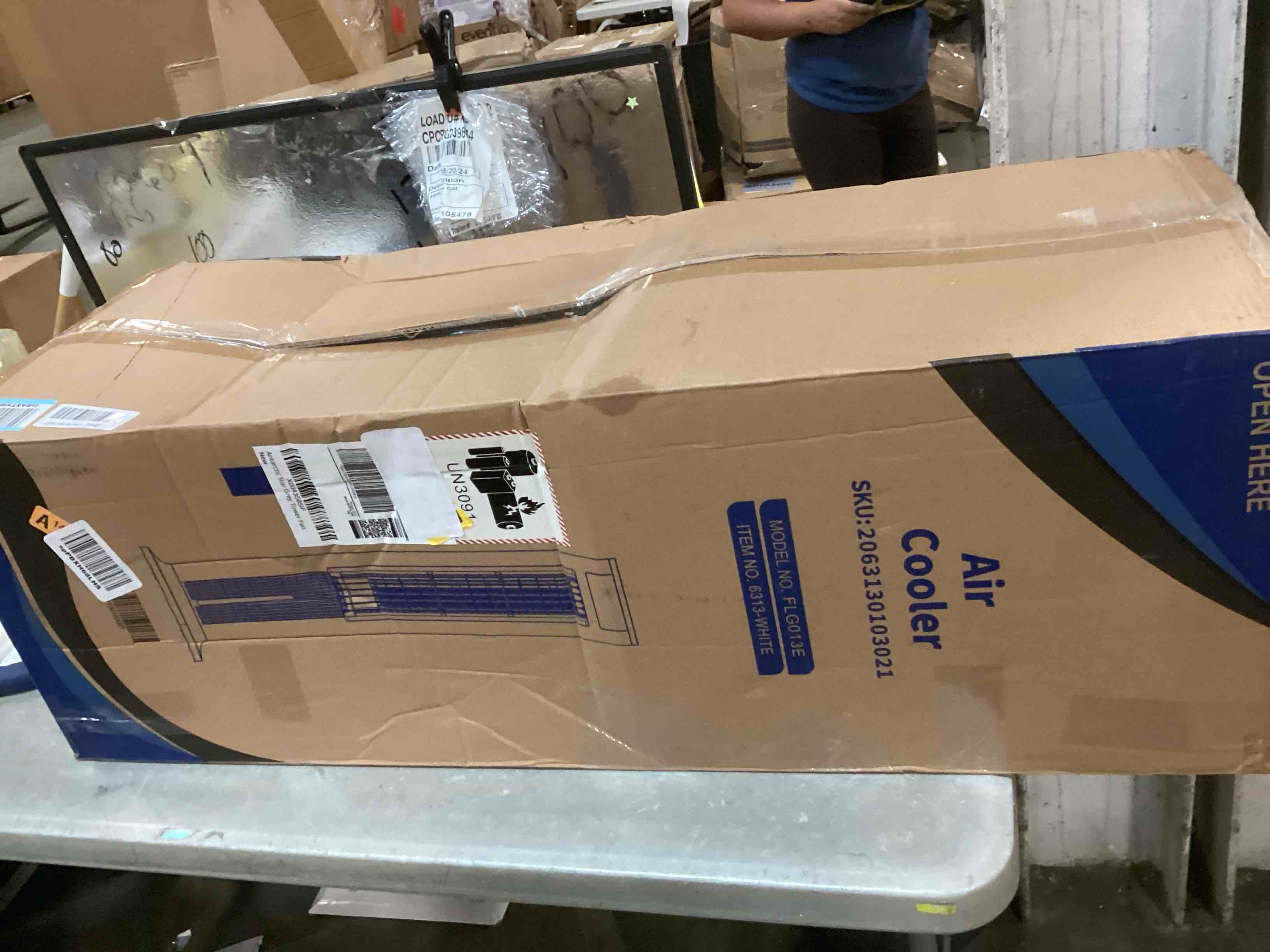 https://s3.amazonaws.com/lotting-images-prod/bidfta/PNK0051023_1724377725055.jpeg