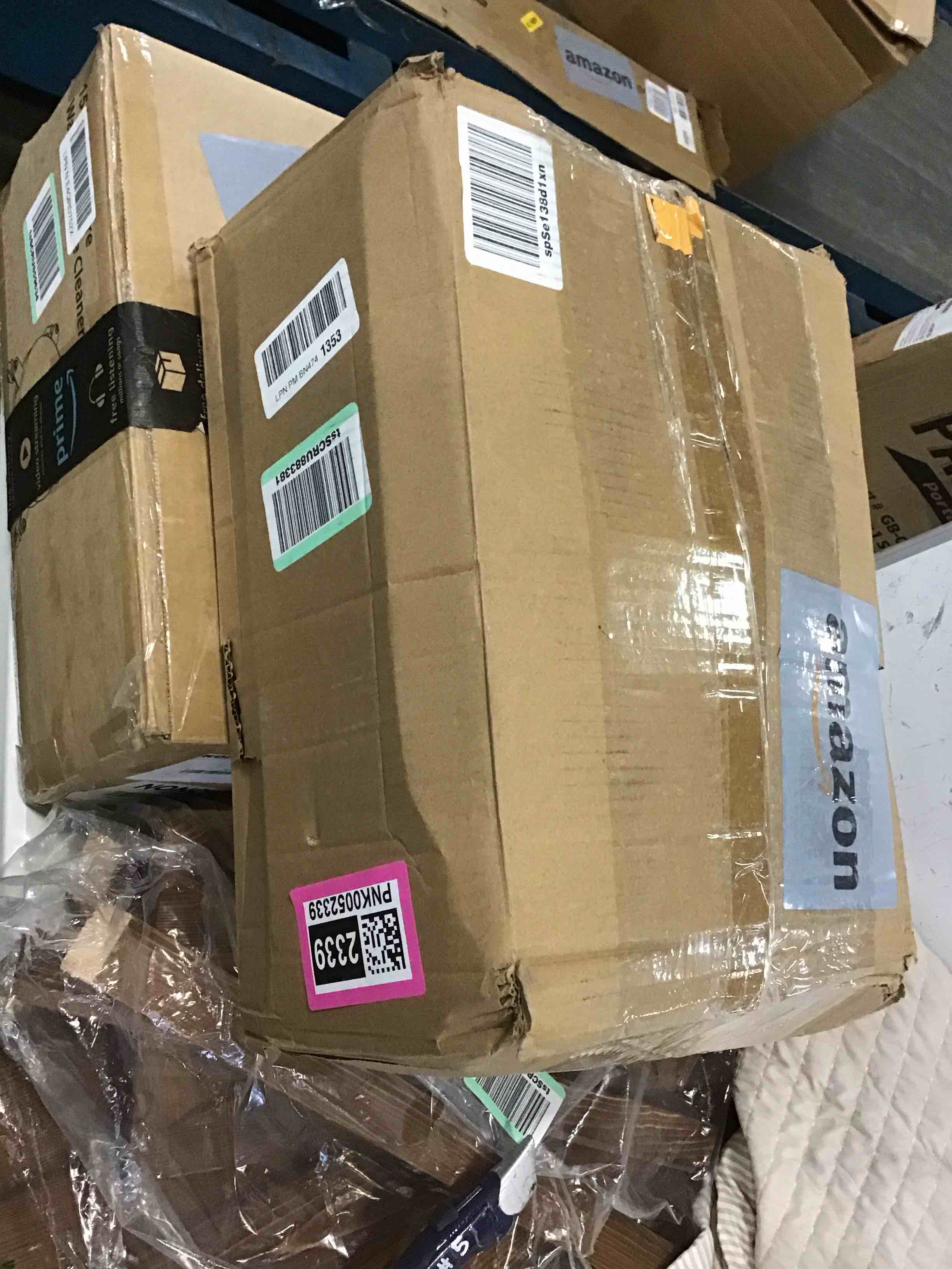 https://s3.amazonaws.com/lotting-images-prod/bidfta/PNK0052339_1725543417302.jpeg