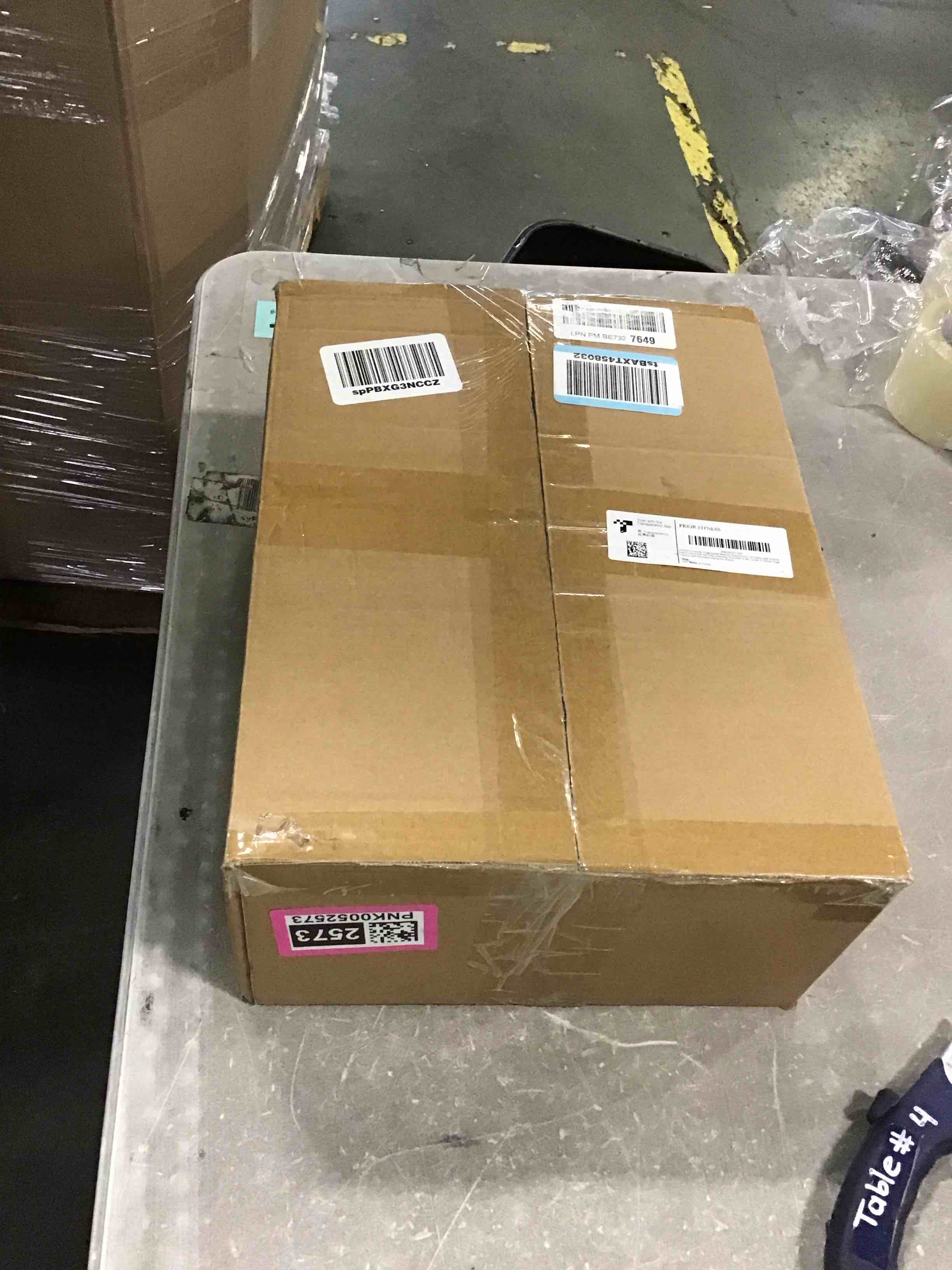 https://s3.amazonaws.com/lotting-images-prod/bidfta/PNK0052573_1725457242132.jpeg