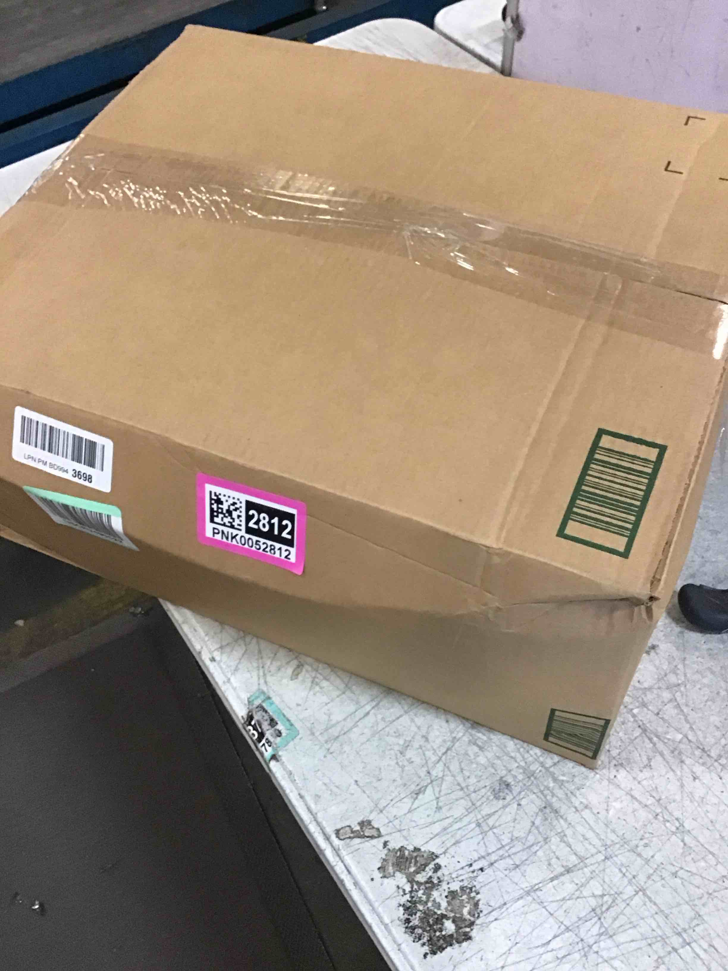 https://s3.amazonaws.com/lotting-images-prod/bidfta/PNK0052812_1725368942399.jpeg