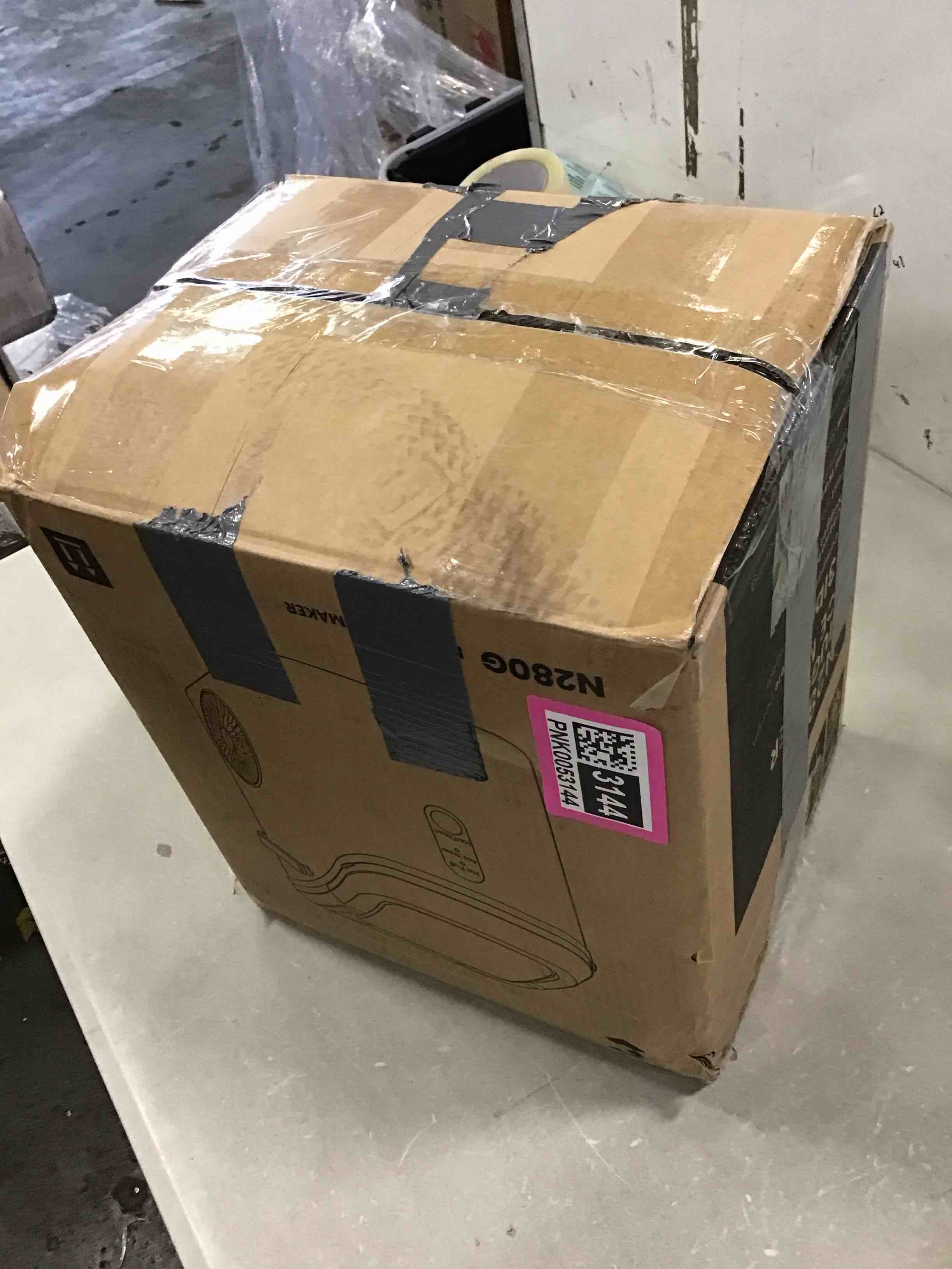 https://s3.amazonaws.com/lotting-images-prod/bidfta/PNK0053144_1724960490371.jpeg