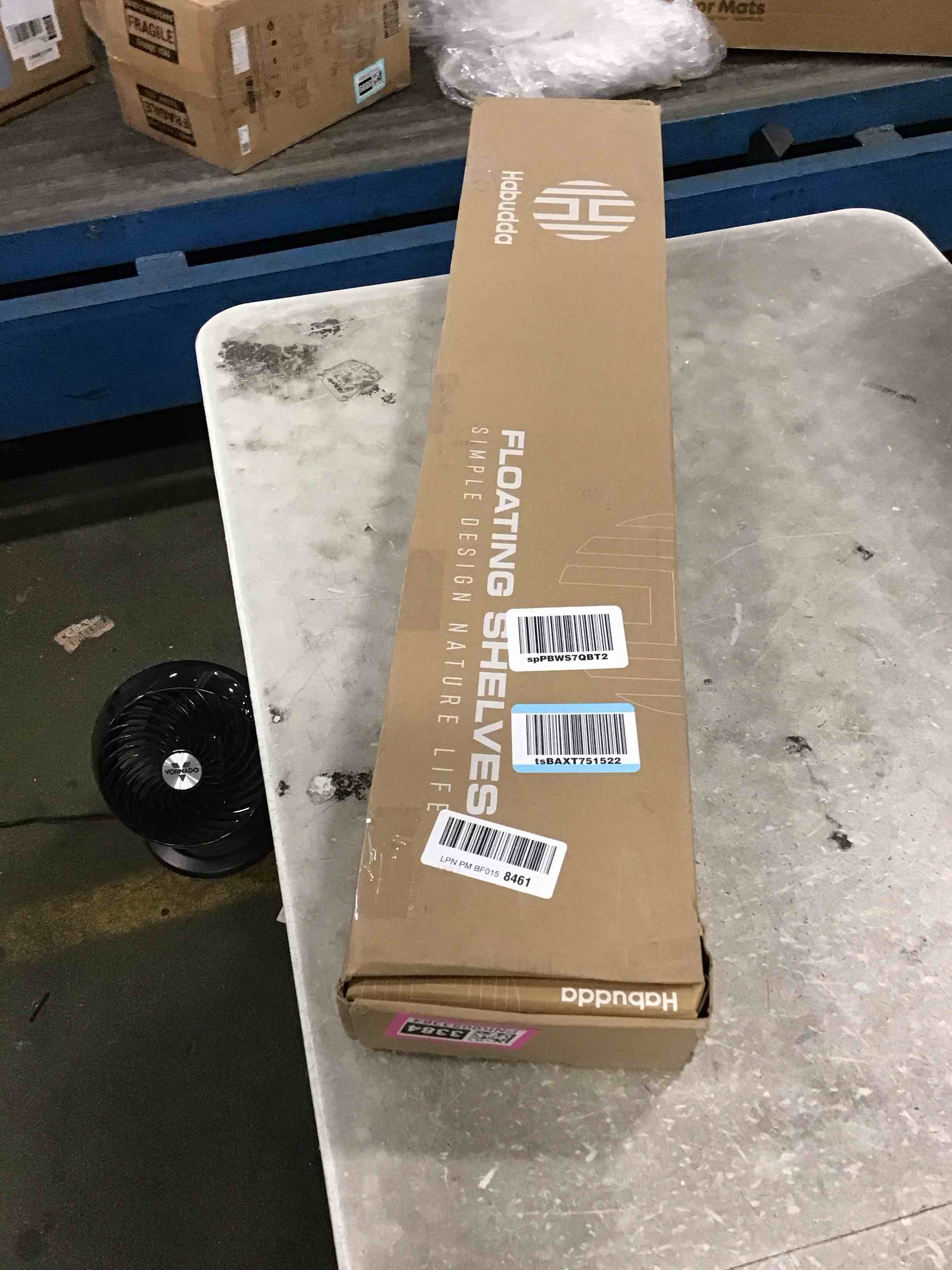 https://s3.amazonaws.com/lotting-images-prod/bidfta/PNK0053384_1724865553063.jpeg