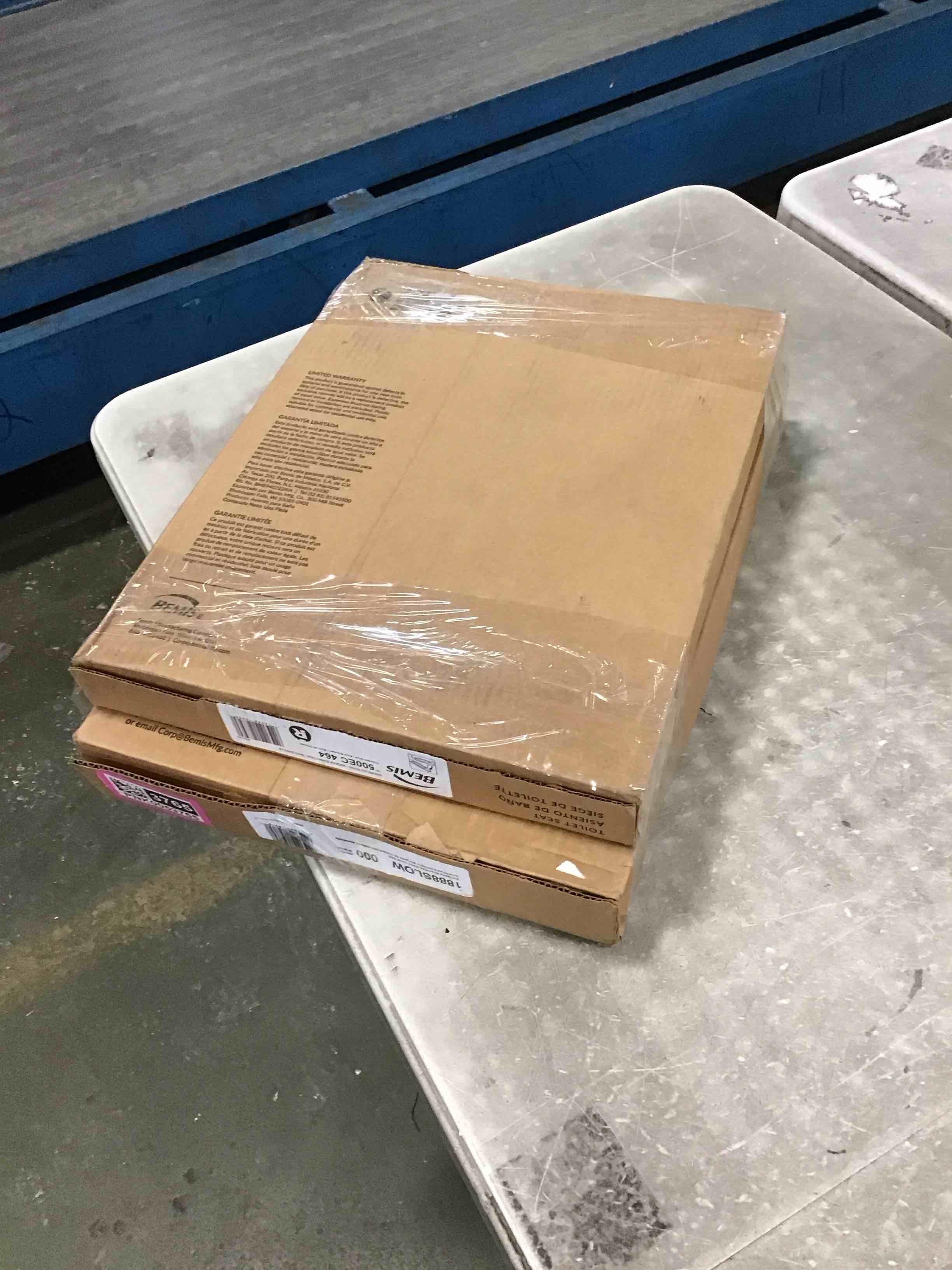 https://s3.amazonaws.com/lotting-images-prod/bidfta/PNK0053765_1724703094279.jpeg