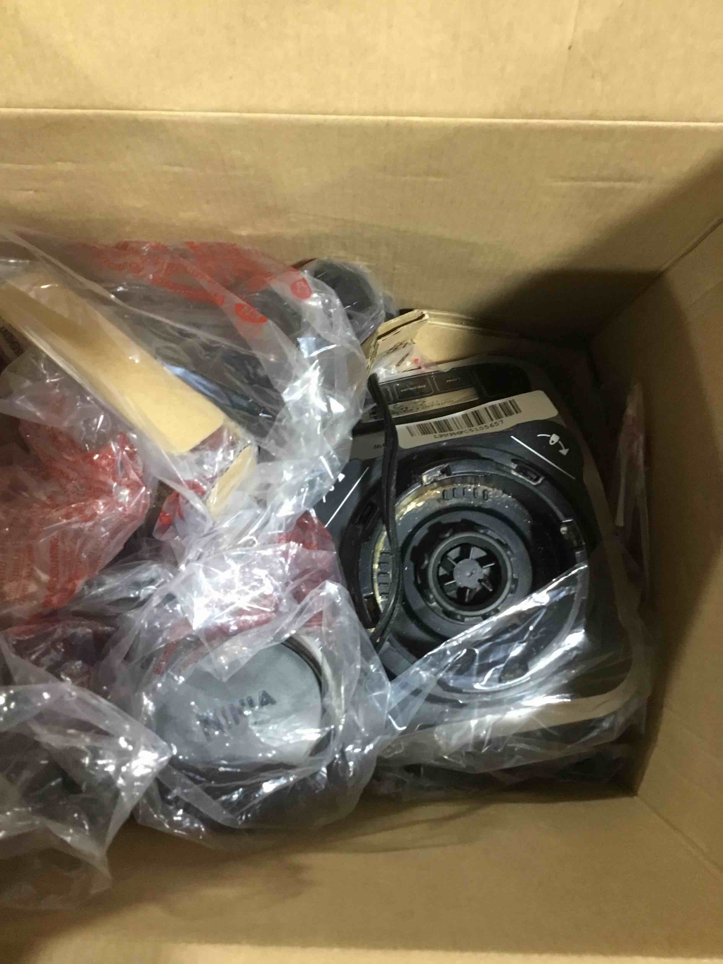Condition photo showing As Is for Ninja BN751 Professional Plus DUO Blender, 1400 Peak Watts, 3 Auto-IQ Programs for Smoothies, Frozen Drinks & Nutrient Extractions, 72-oz. Total Crushing Pitcher & (2) 24 oz. To-Go Cups, Black 72oz Blender + 24 oz. Cups