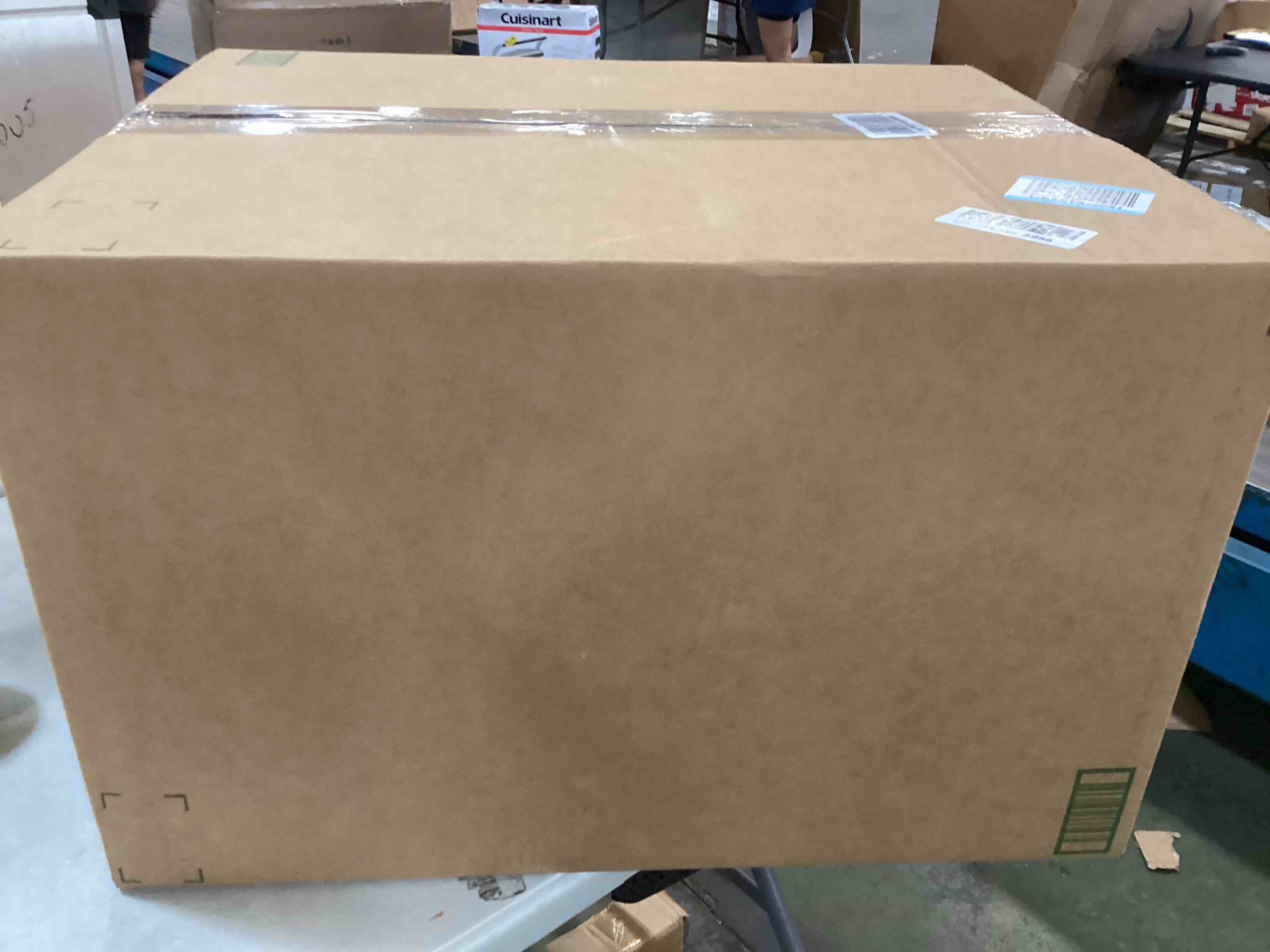 https://s3.amazonaws.com/lotting-images-prod/bidfta/PNK0060717_1724695085243.jpeg
