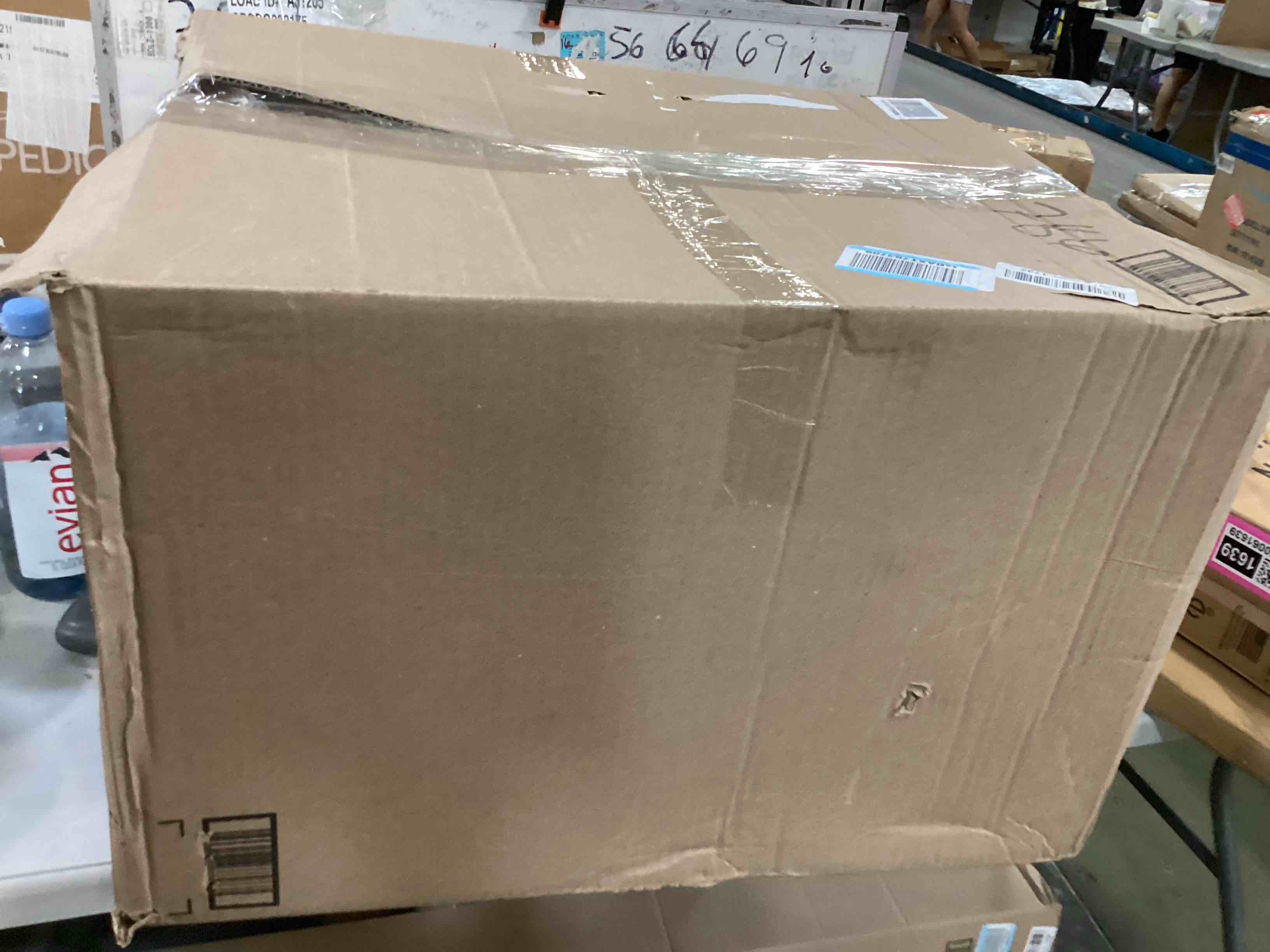 https://s3.amazonaws.com/lotting-images-prod/bidfta/PNK0061636_1724184006779.jpeg