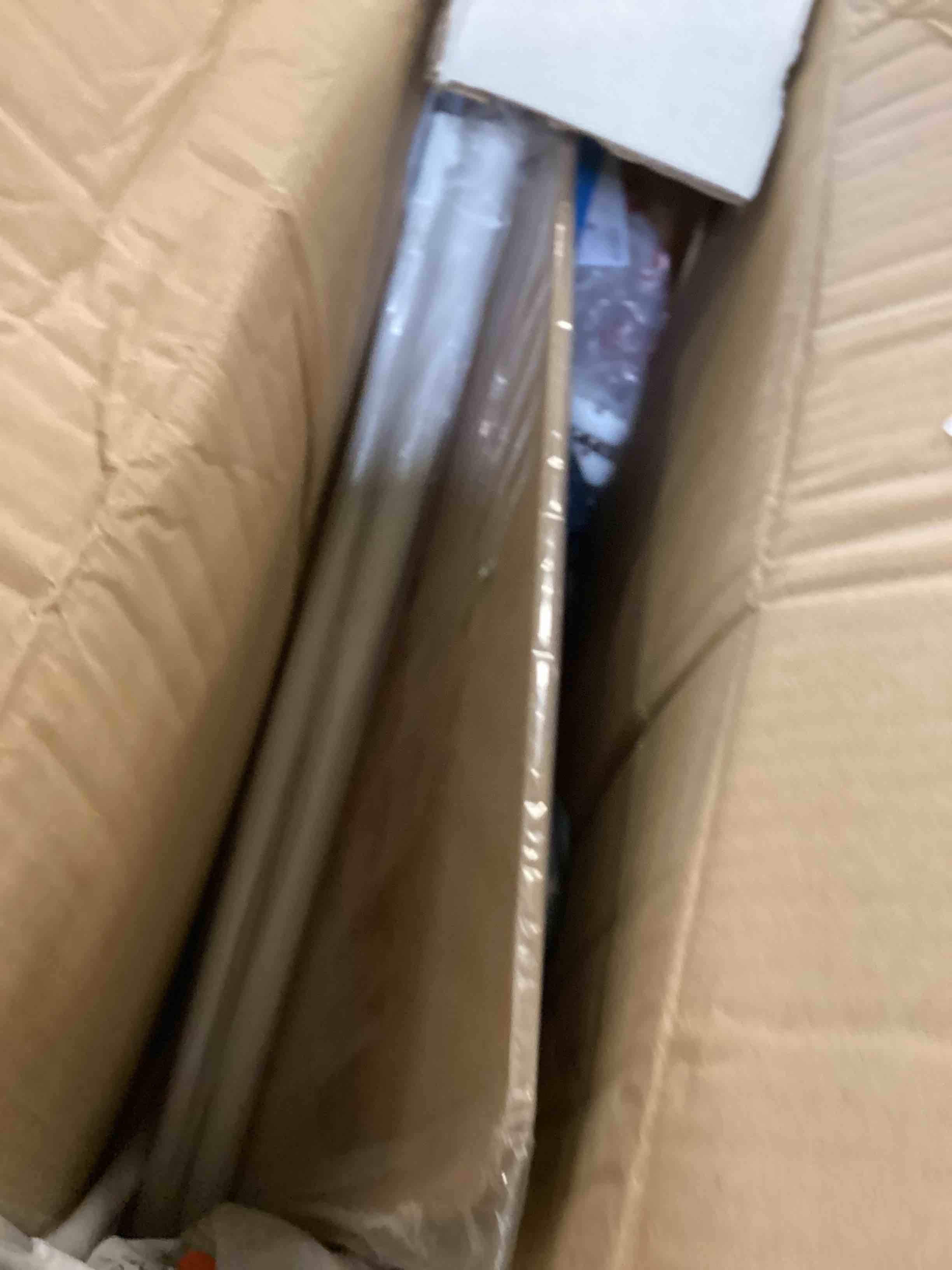 https://s3.amazonaws.com/lotting-images-prod/bidfta/PNK0061955_1724088921602.jpeg