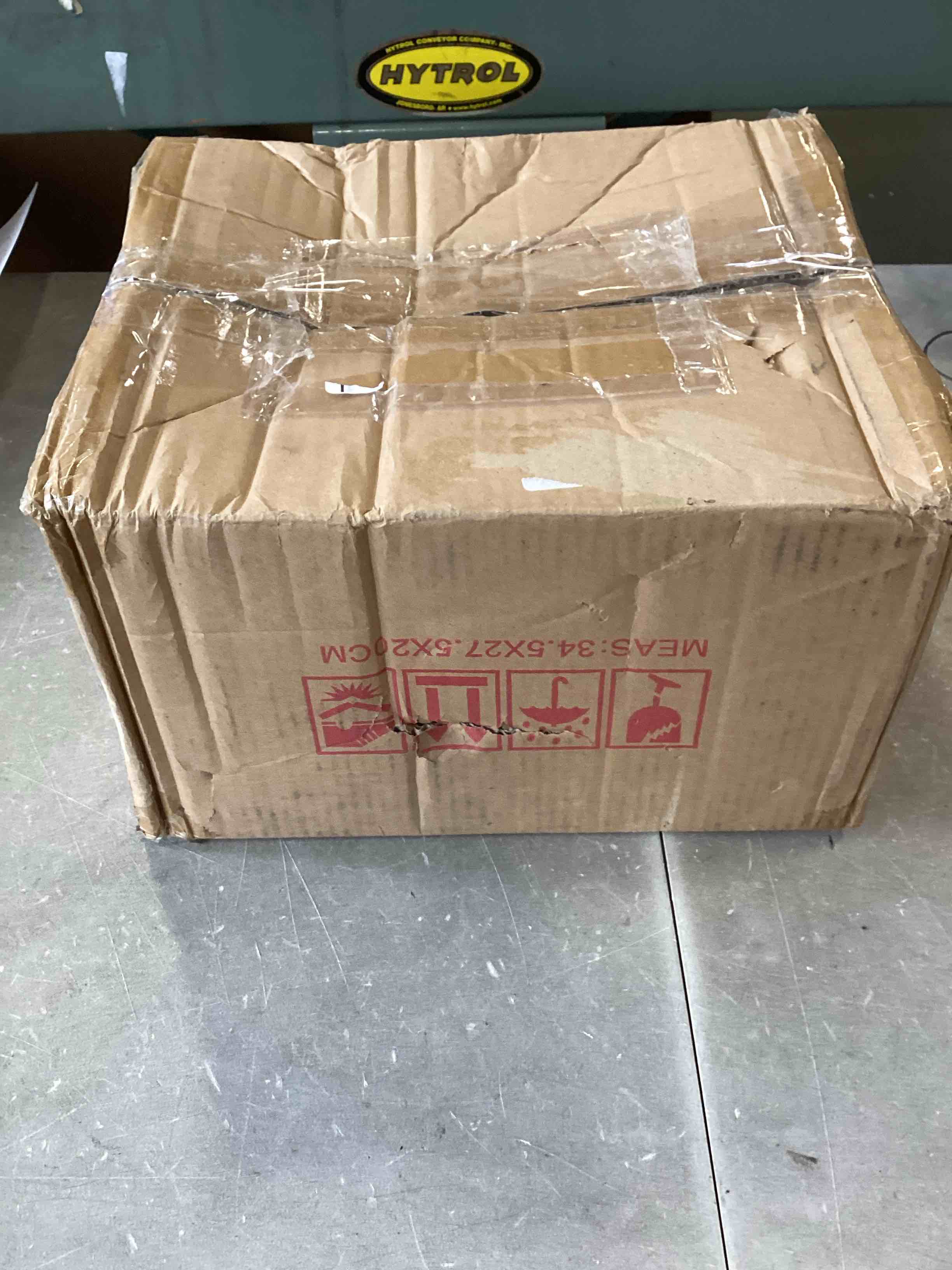 https://s3.amazonaws.com/lotting-images-prod/bidfta/PNK0065214_1723835232774.jpeg