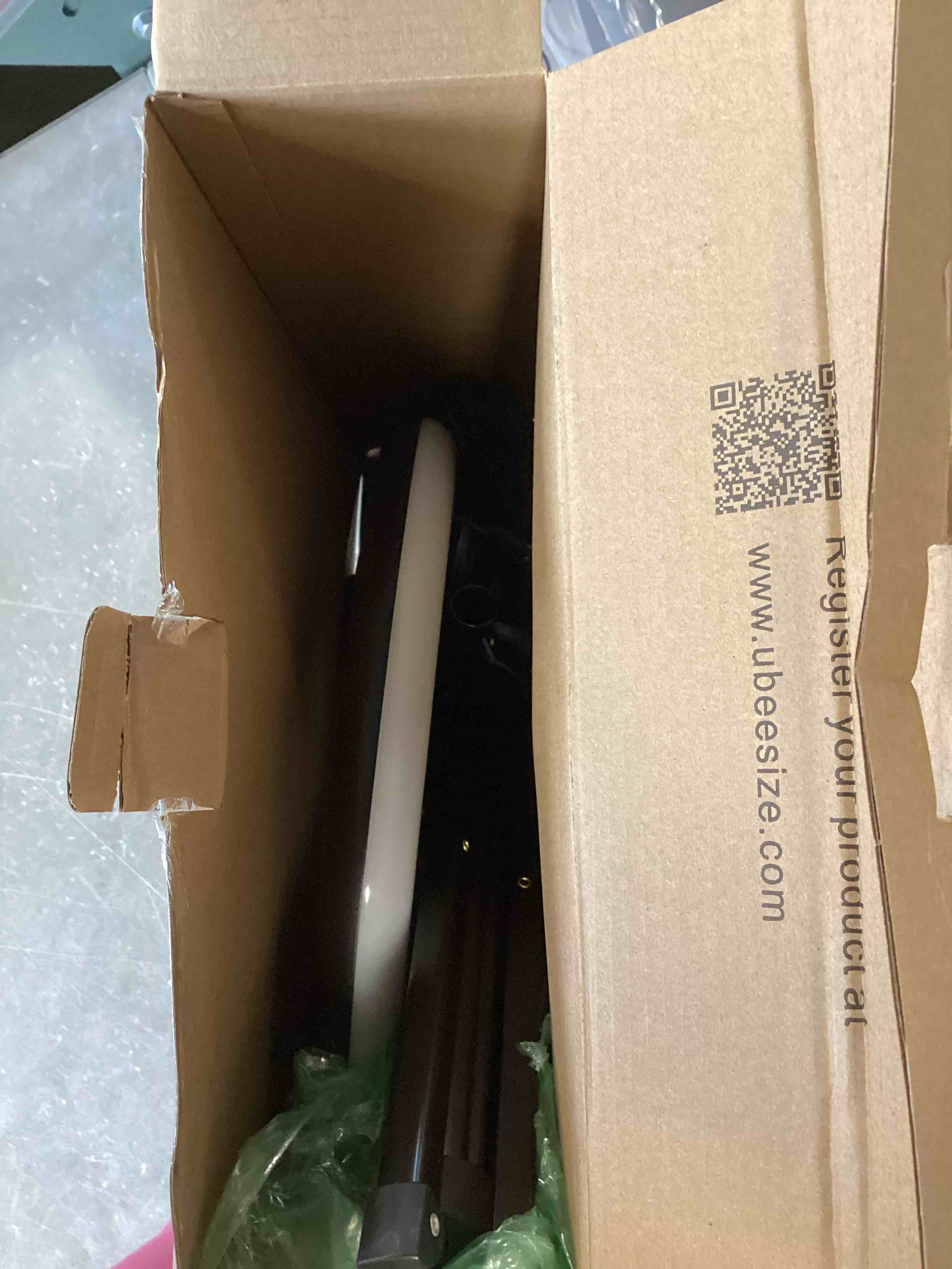 https://s3.amazonaws.com/lotting-images-prod/bidfta/PNK0065327_1724089792578.jpeg