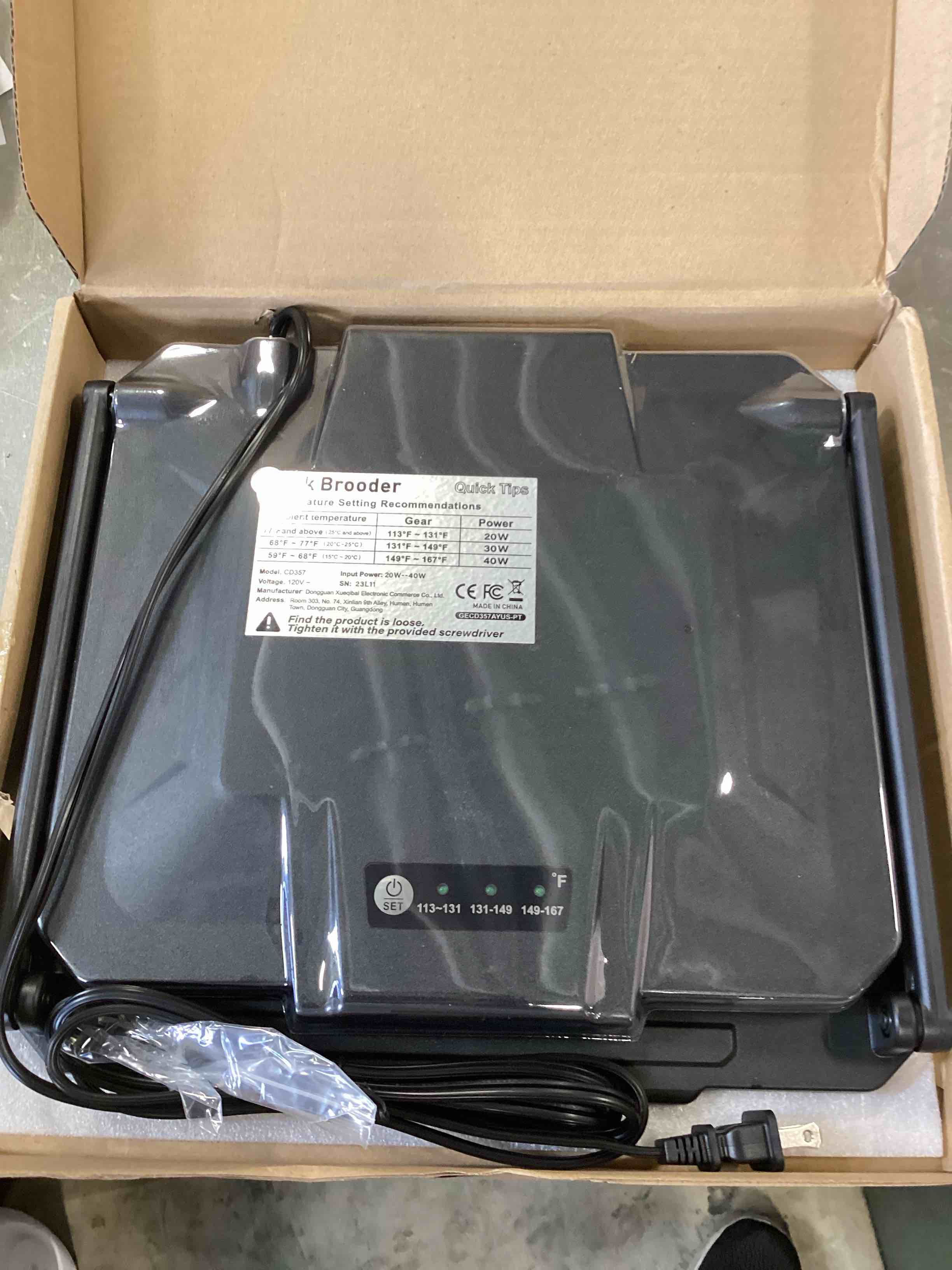 https://s3.amazonaws.com/lotting-images-prod/bidfta/PNK0065752_1724180608492.jpeg
