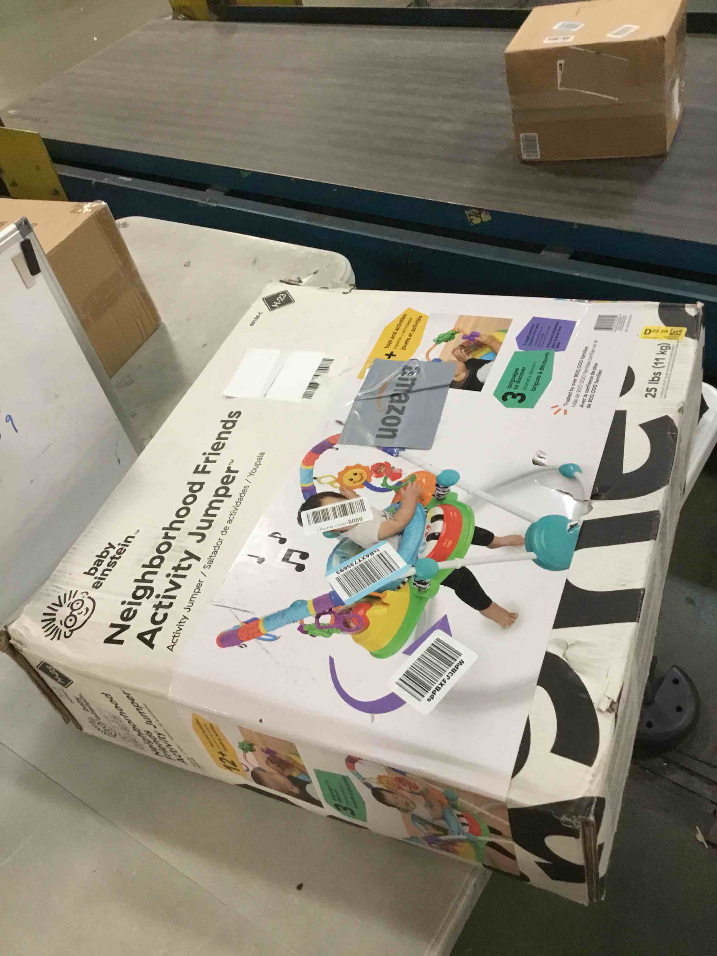 https://s3.amazonaws.com/lotting-images-prod/bidfta/PNK0066907_1725492760618.jpeg