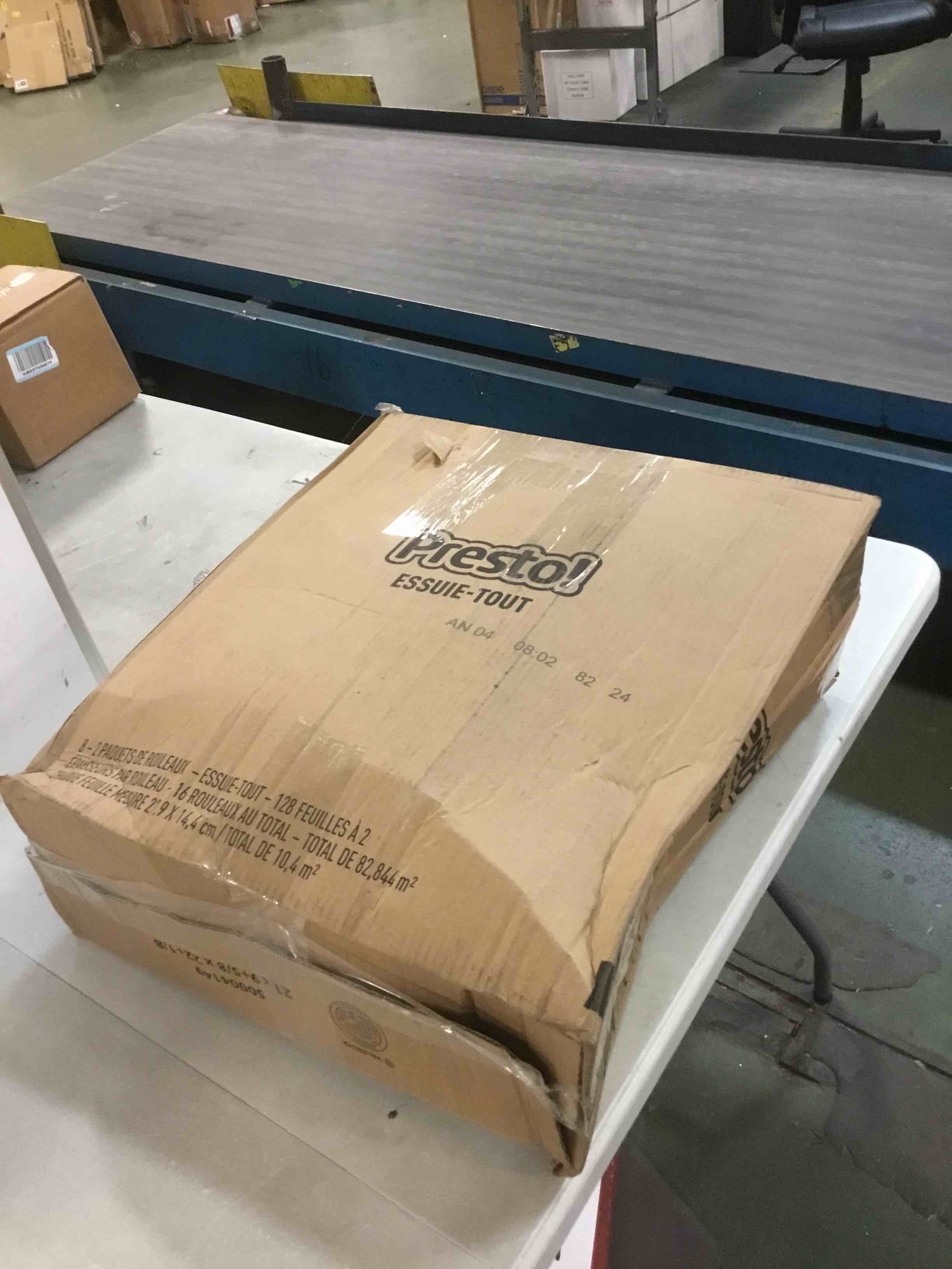 https://s3.amazonaws.com/lotting-images-prod/bidfta/PNK0067280_1724891200477.jpeg
