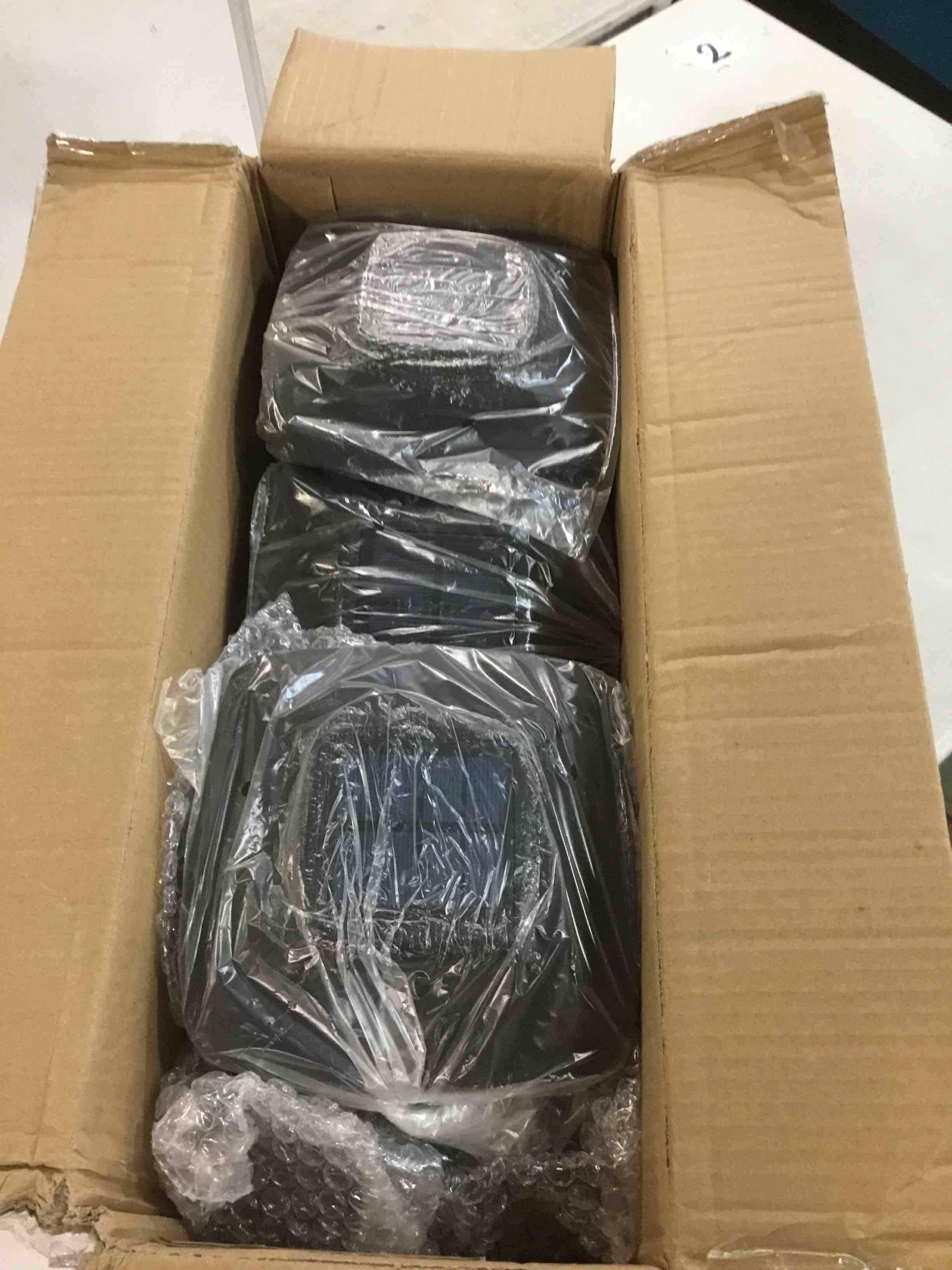 https://s3.amazonaws.com/lotting-images-prod/bidfta/PNK0067341_1724816902546.jpeg