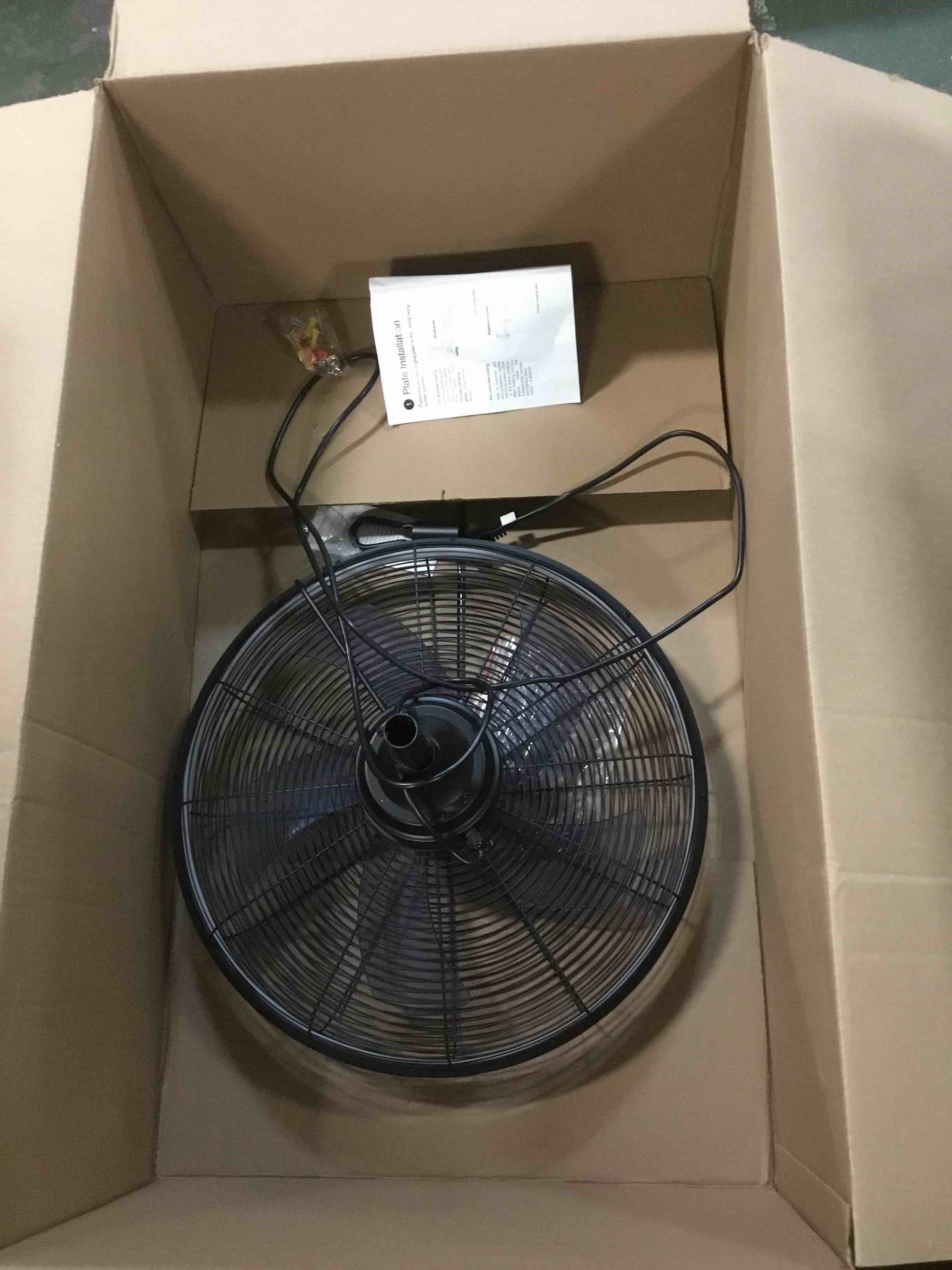 https://s3.amazonaws.com/lotting-images-prod/bidfta/PNK0067611_1724467984976.jpeg