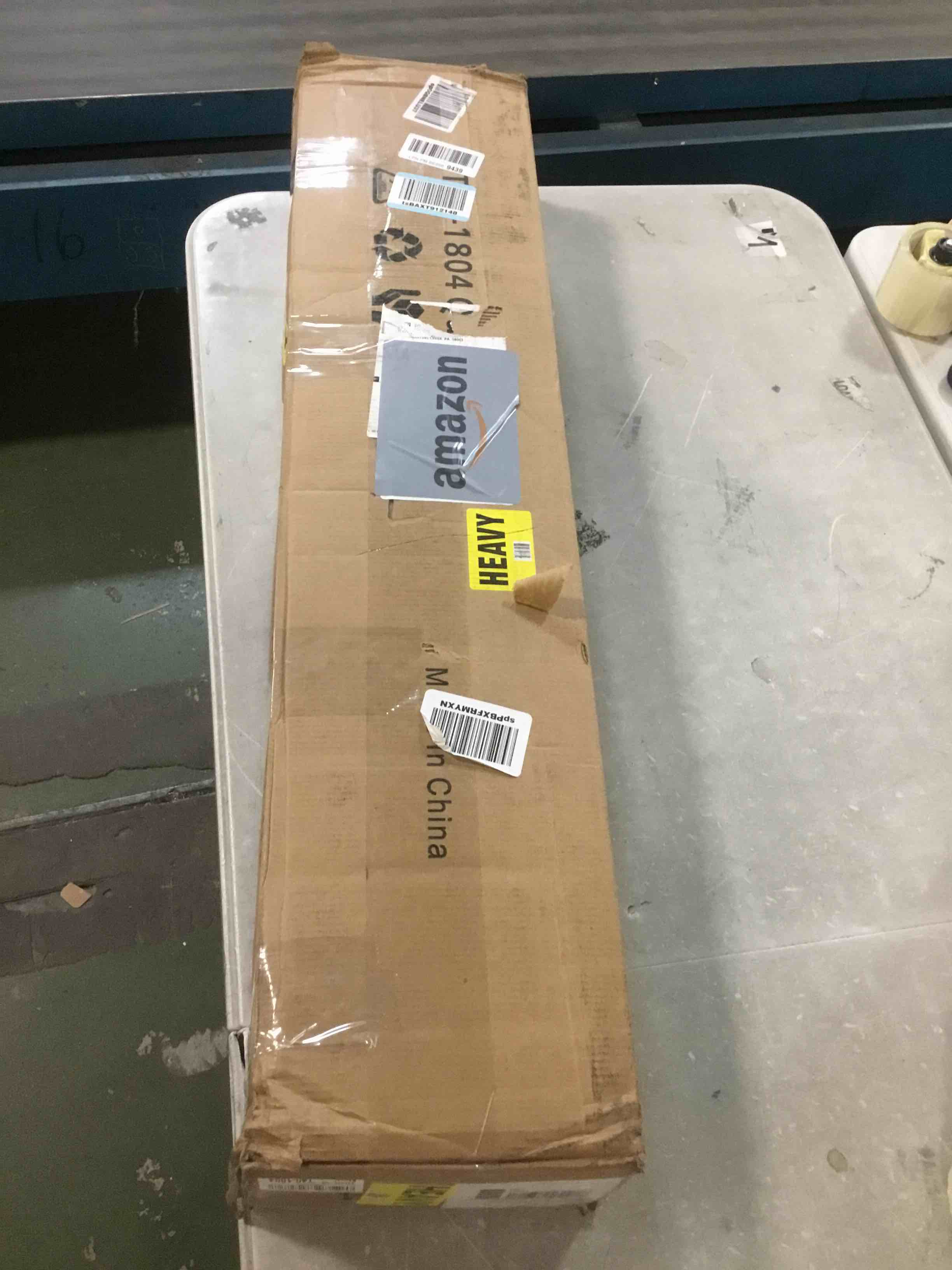 https://s3.amazonaws.com/lotting-images-prod/bidfta/PNK0067923_1724299554012.jpeg