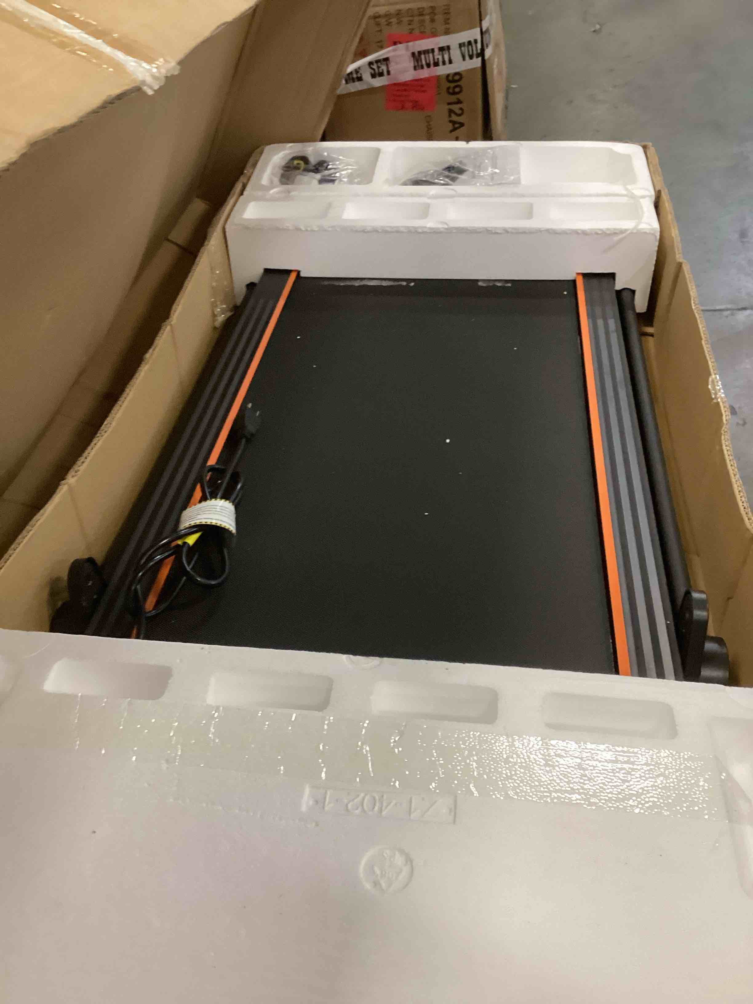 https://s3.amazonaws.com/lotting-images-prod/bidfta/PNK0071496_1726067749339.jpeg