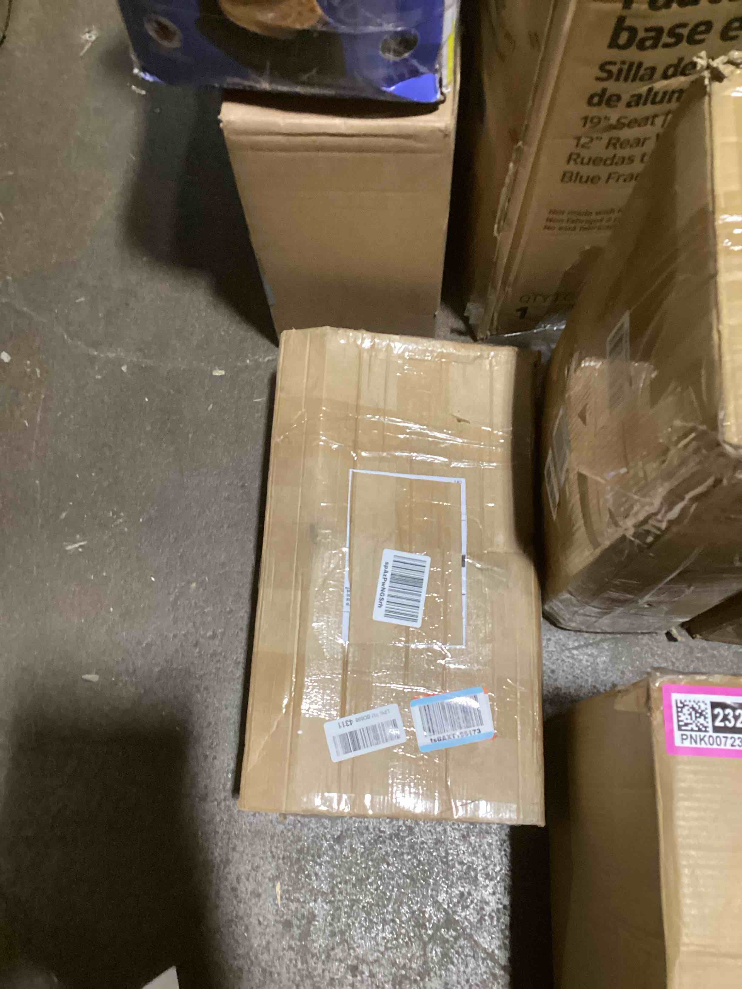 https://s3.amazonaws.com/lotting-images-prod/bidfta/PNK0072318_1729525645934.jpeg
