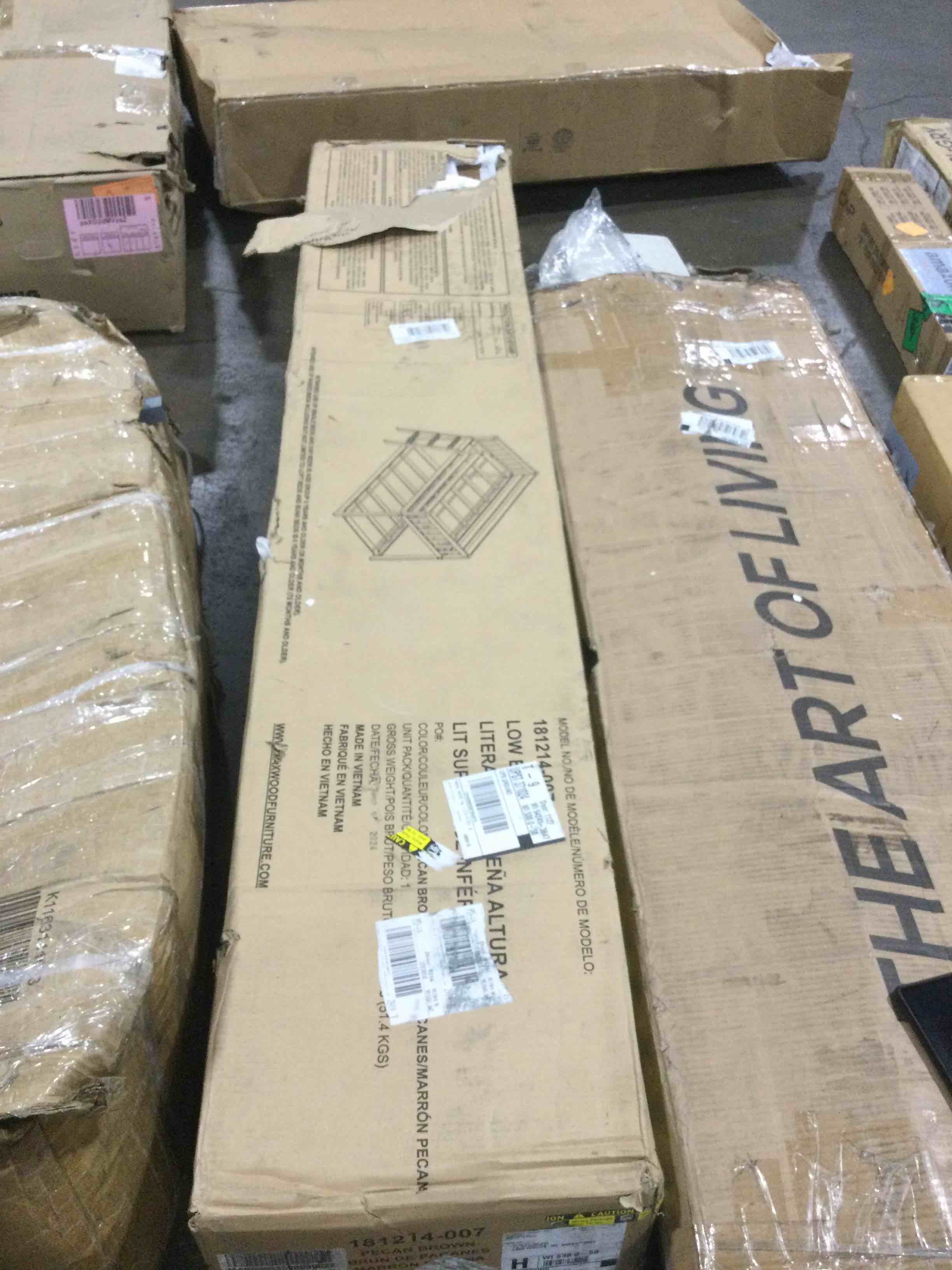 https://s3.amazonaws.com/lotting-images-prod/bidfta/PNK0072829_1728495870131.jpeg