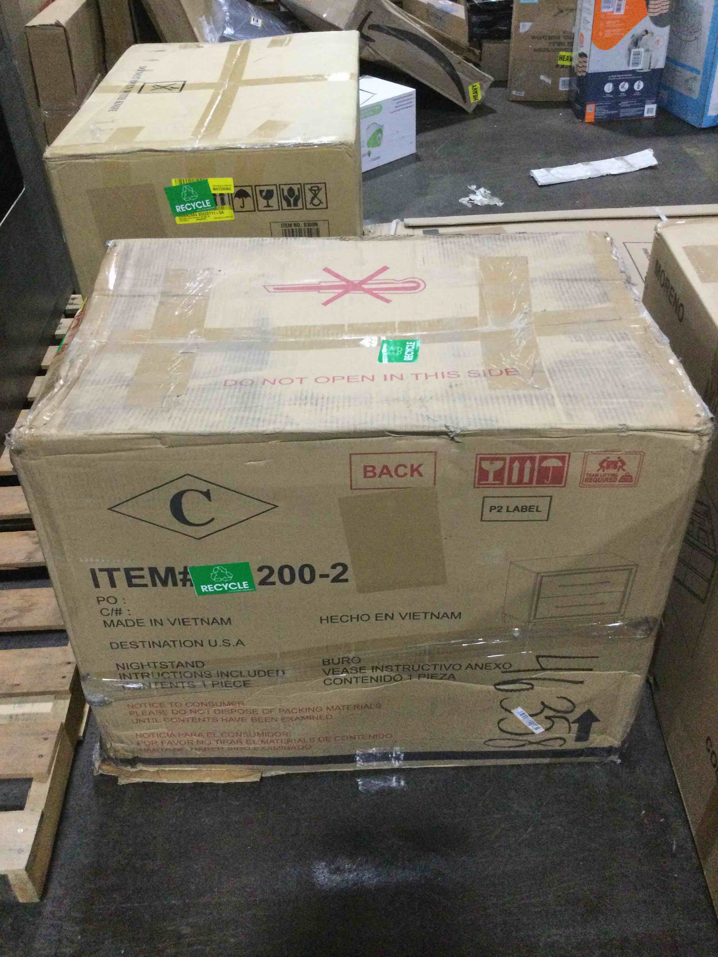 https://s3.amazonaws.com/lotting-images-prod/bidfta/PNK0072927_1727962763566.jpeg