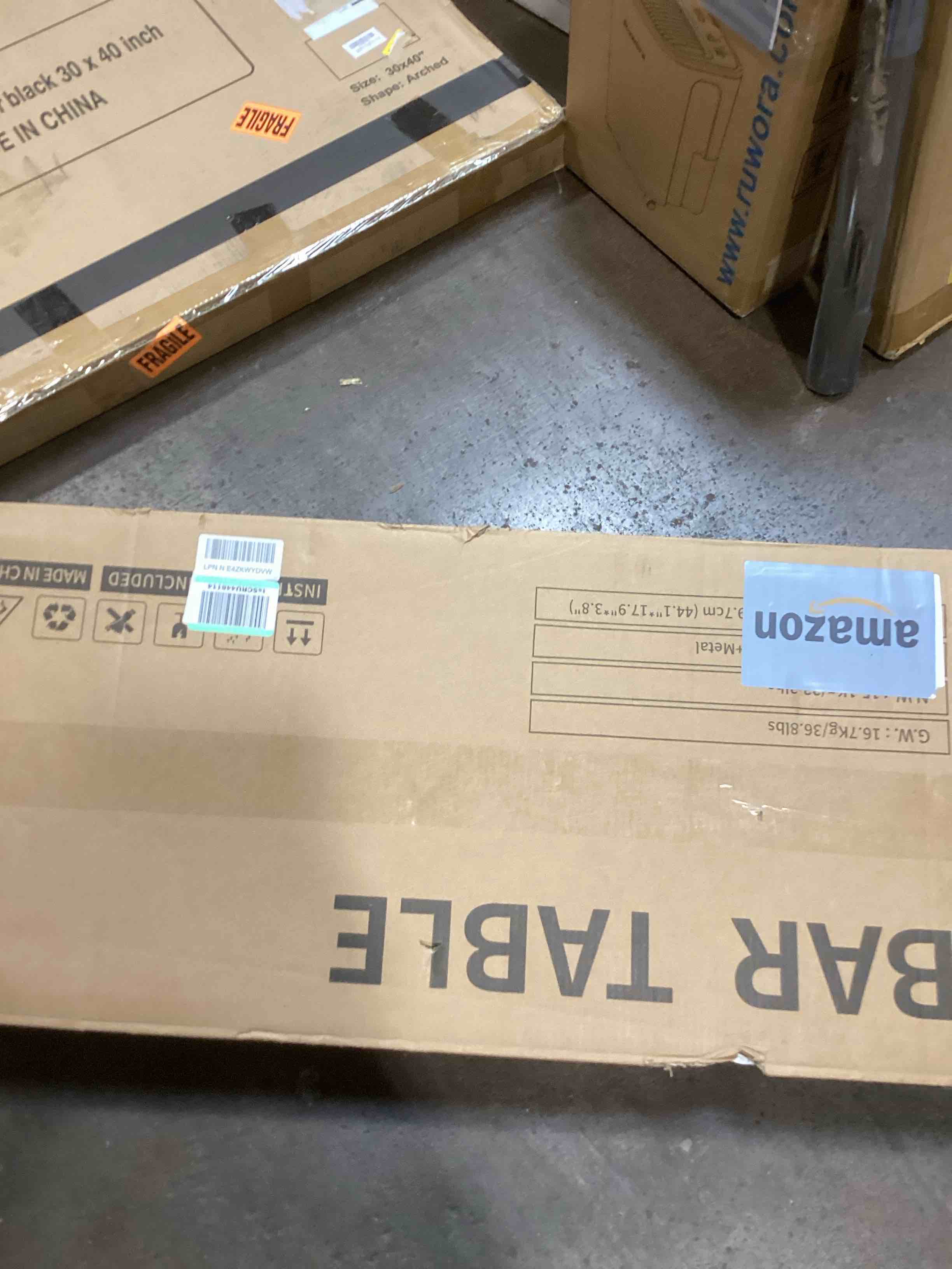 https://s3.amazonaws.com/lotting-images-prod/bidfta/PNK0074133_1725637357585.jpeg