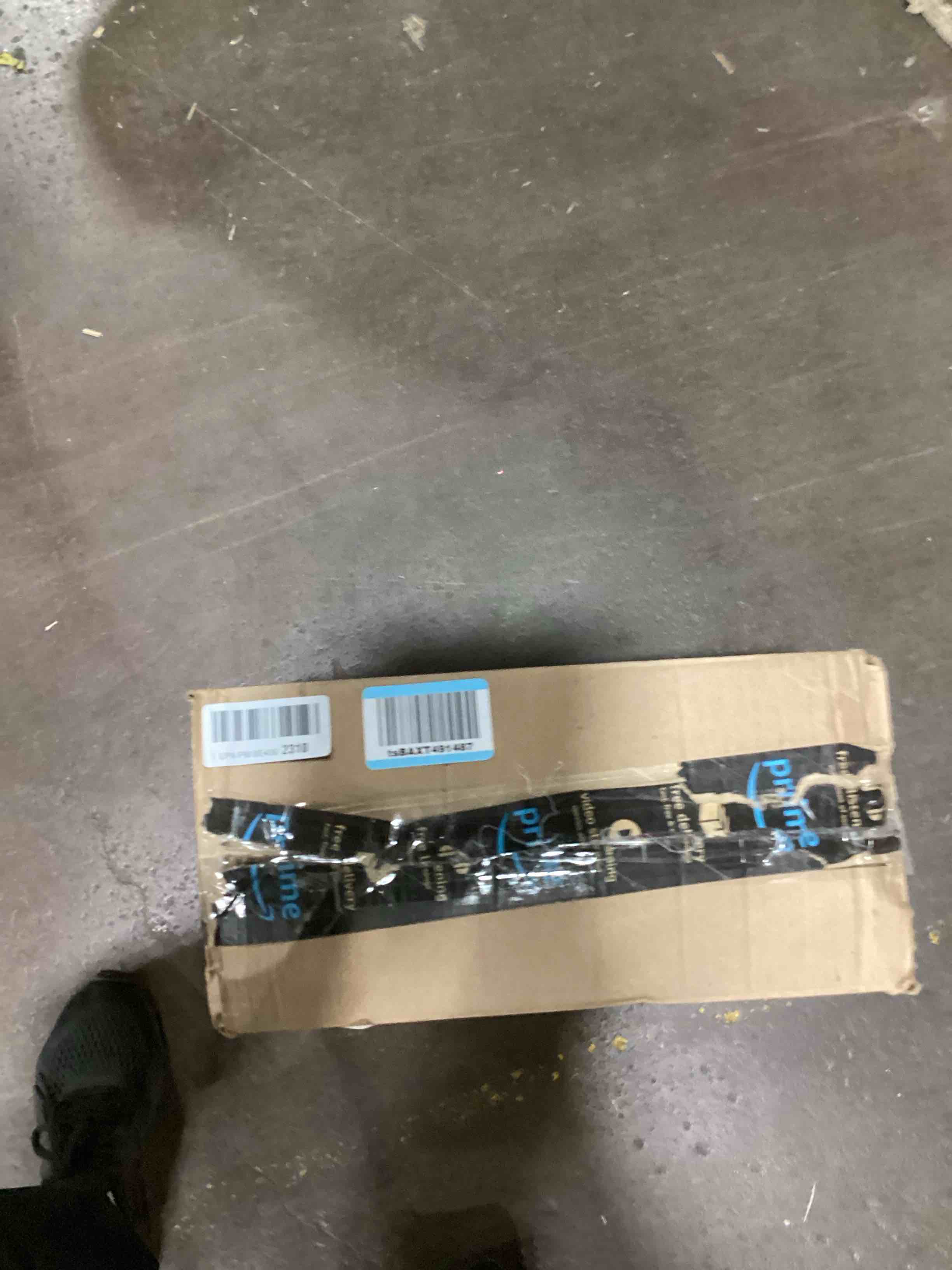 https://s3.amazonaws.com/lotting-images-prod/bidfta/PNK0074772_1725483446338.jpeg