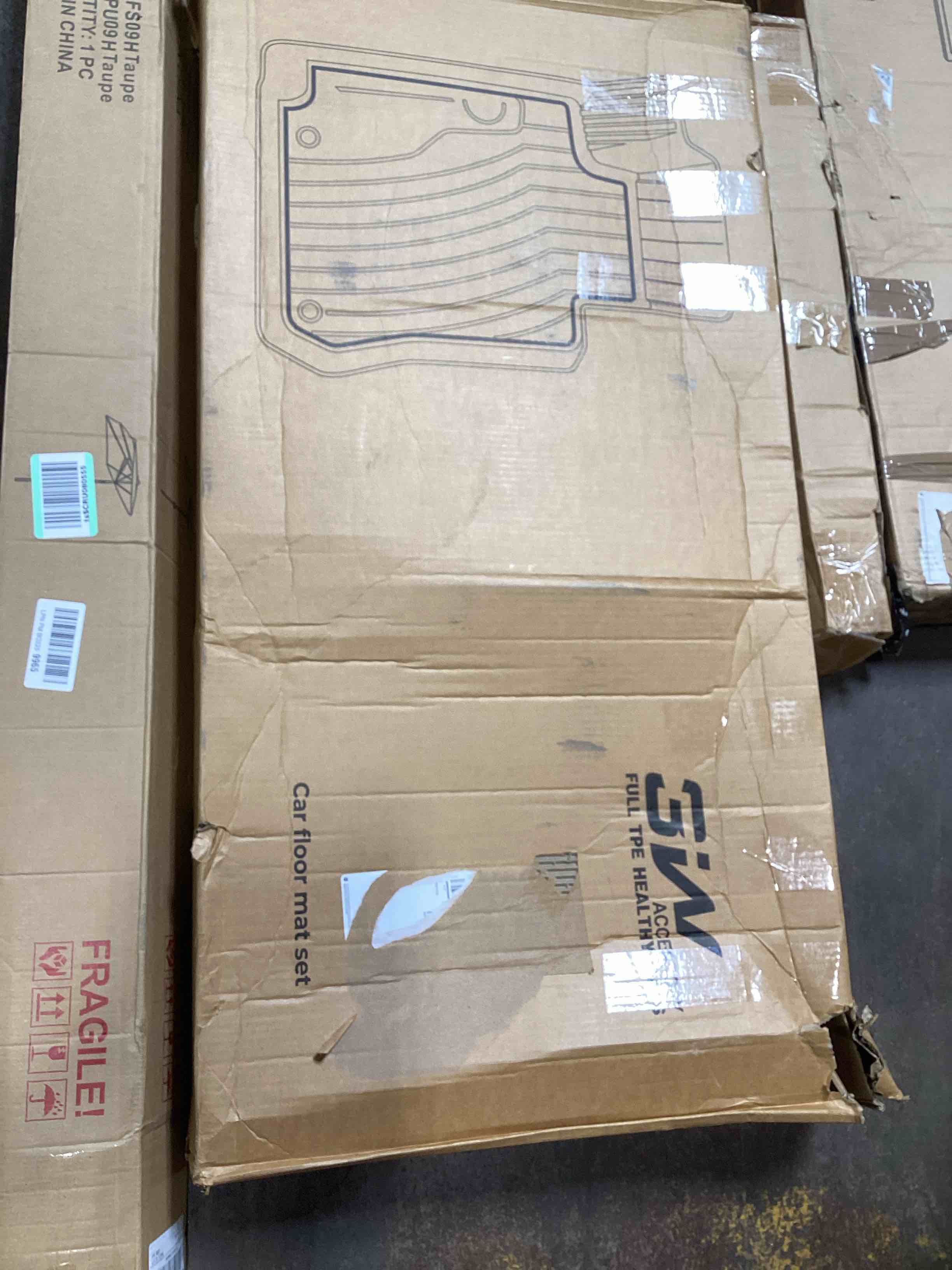 https://s3.amazonaws.com/lotting-images-prod/bidfta/PNK0075118_1725383615580.jpeg