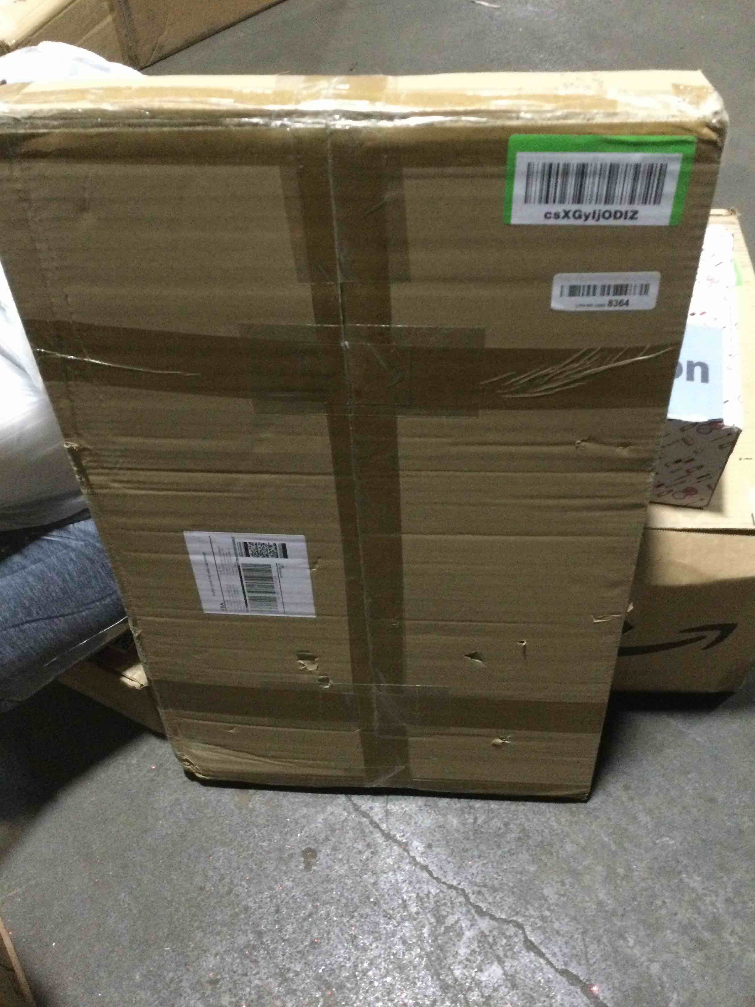 https://s3.amazonaws.com/lotting-images-prod/bidfta/PNK0077075_1725478189674.jpeg