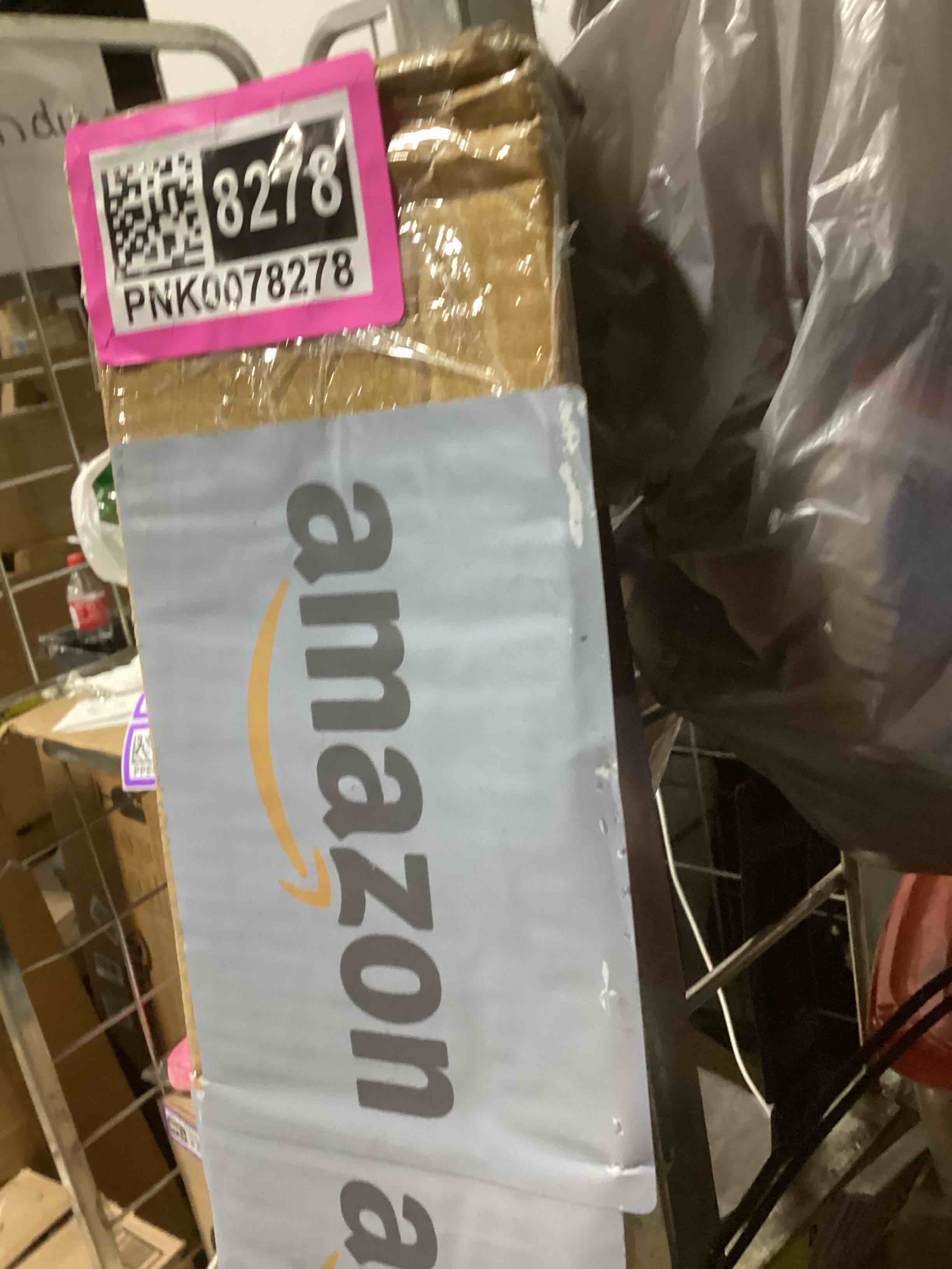 https://s3.amazonaws.com/lotting-images-prod/bidfta/PNK0078299_1725644520413.jpeg