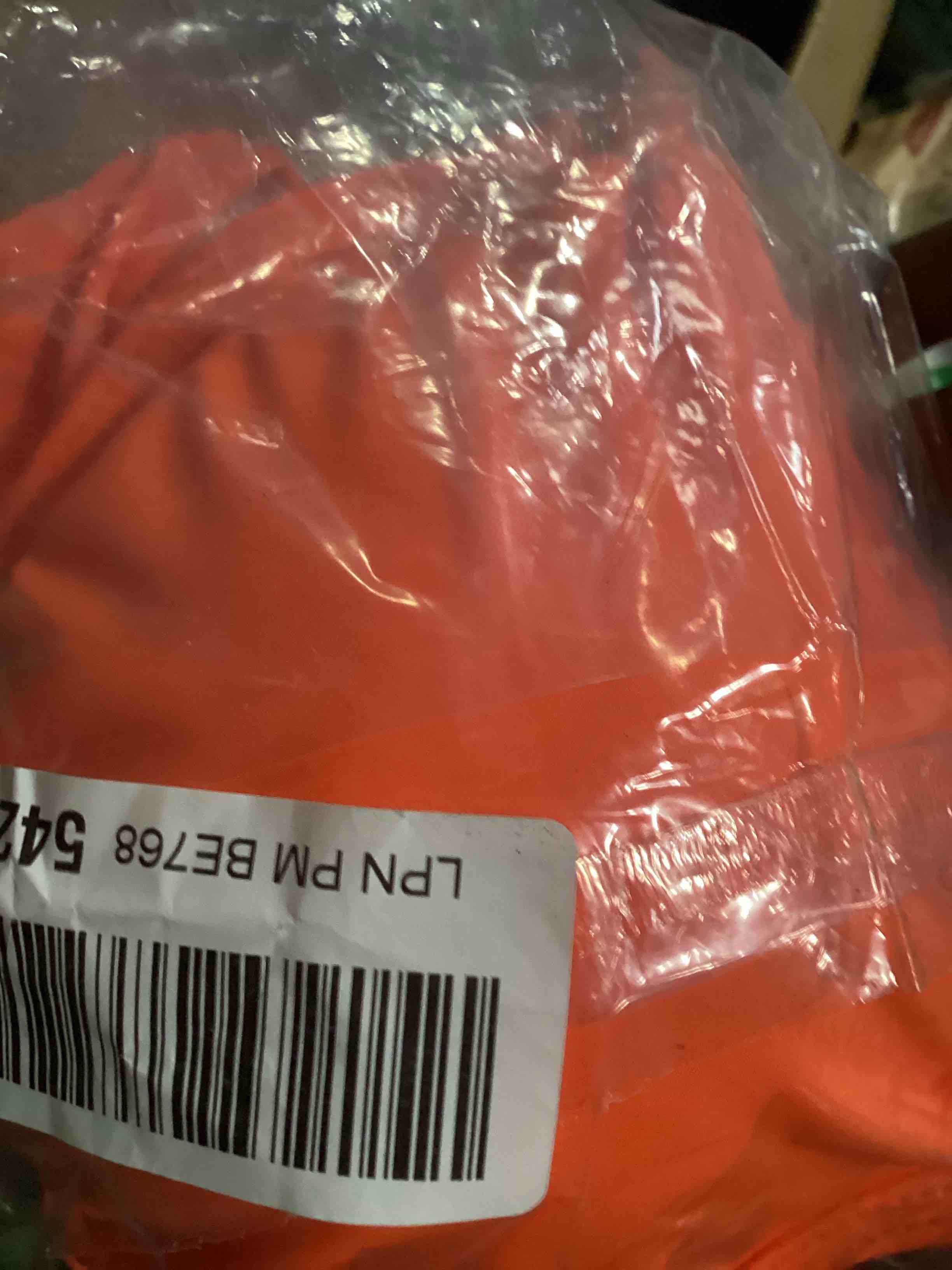 https://s3.amazonaws.com/lotting-images-prod/bidfta/PNK0078593_1725559945347.jpeg