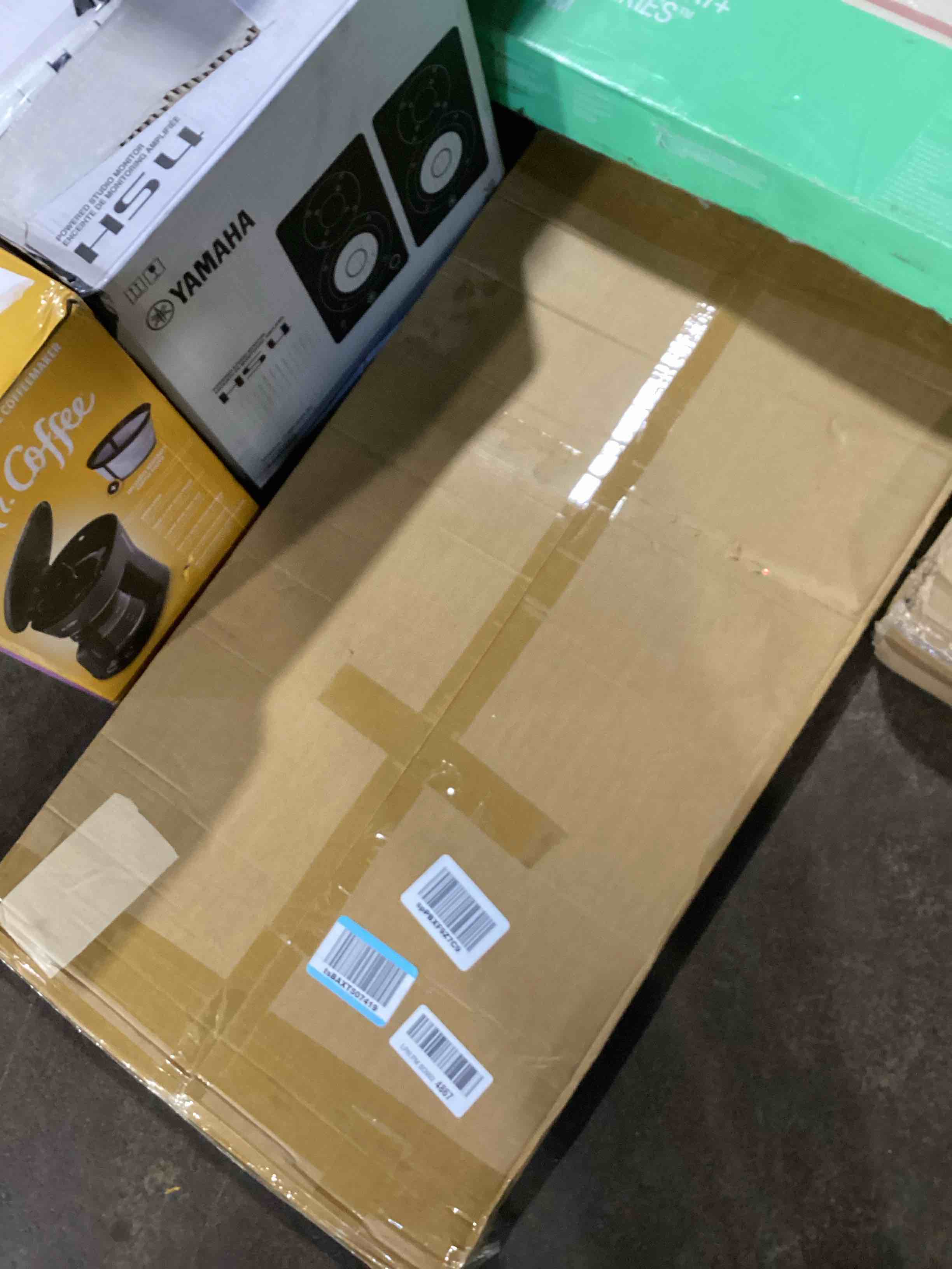 https://s3.amazonaws.com/lotting-images-prod/bidfta/PNK0079785_1725051980009.jpeg