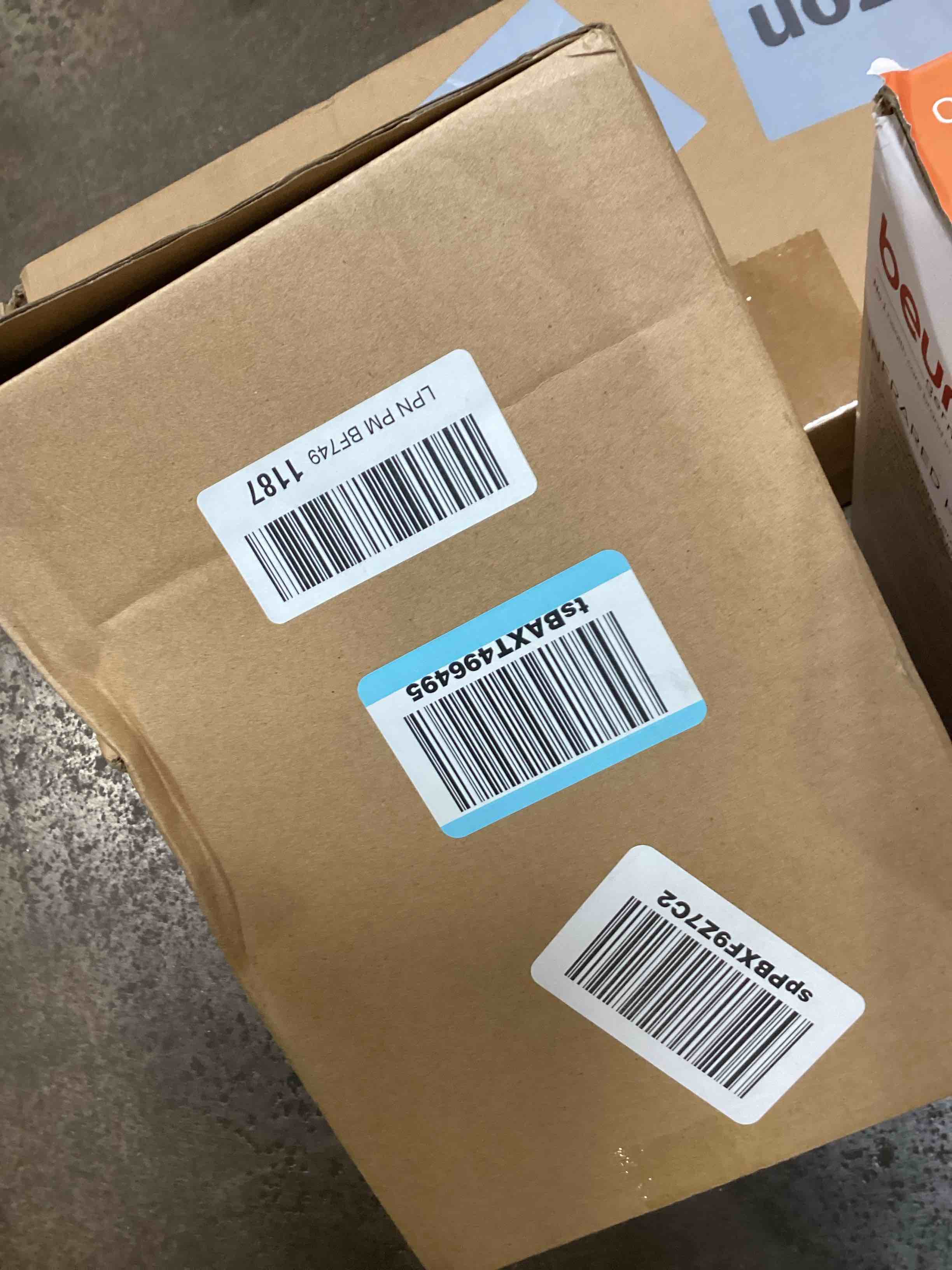 https://s3.amazonaws.com/lotting-images-prod/bidfta/PNK0079863_1725045996114.jpeg