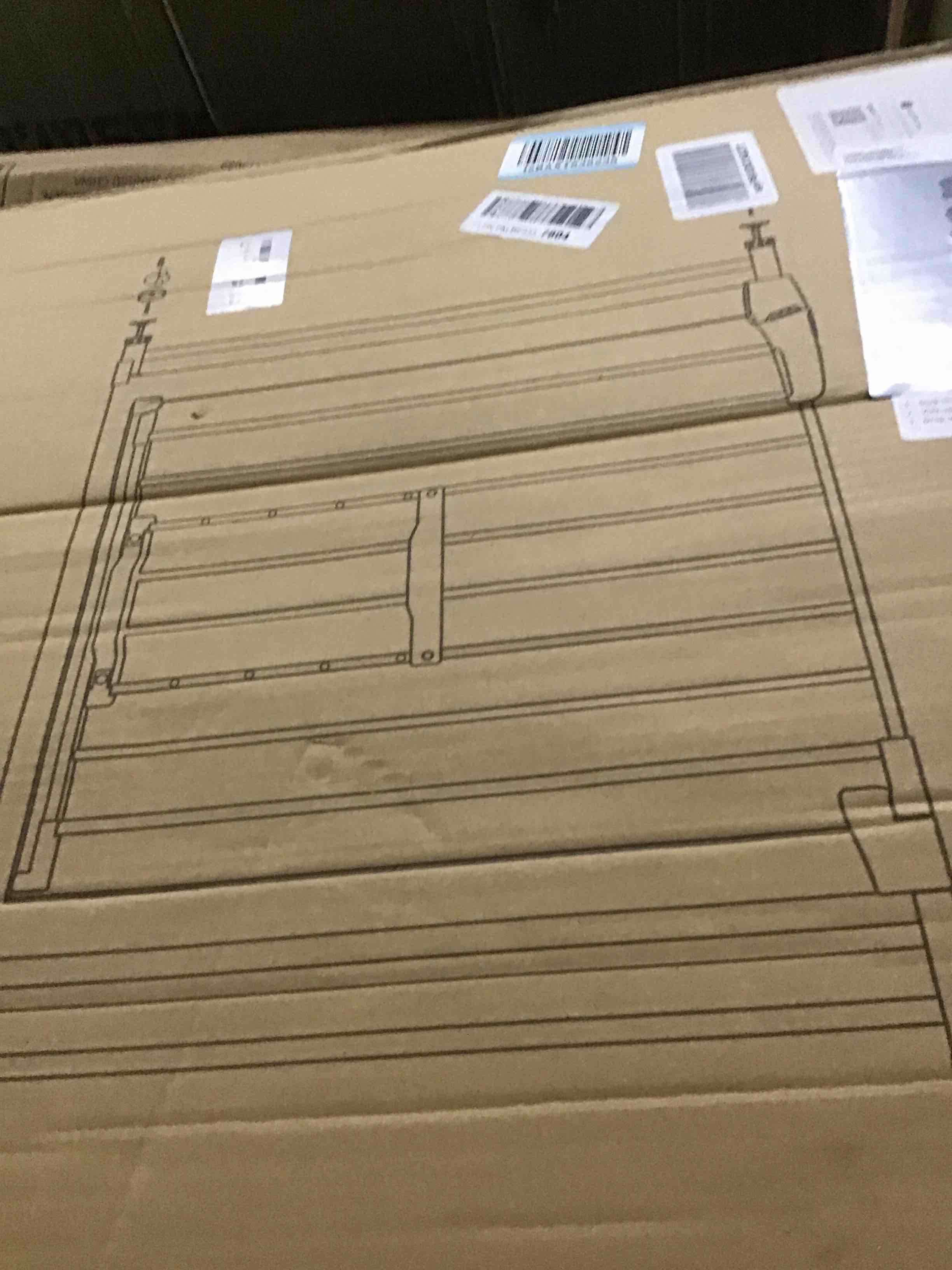 https://s3.amazonaws.com/lotting-images-prod/bidfta/PNK0080344_1726586570314.jpeg