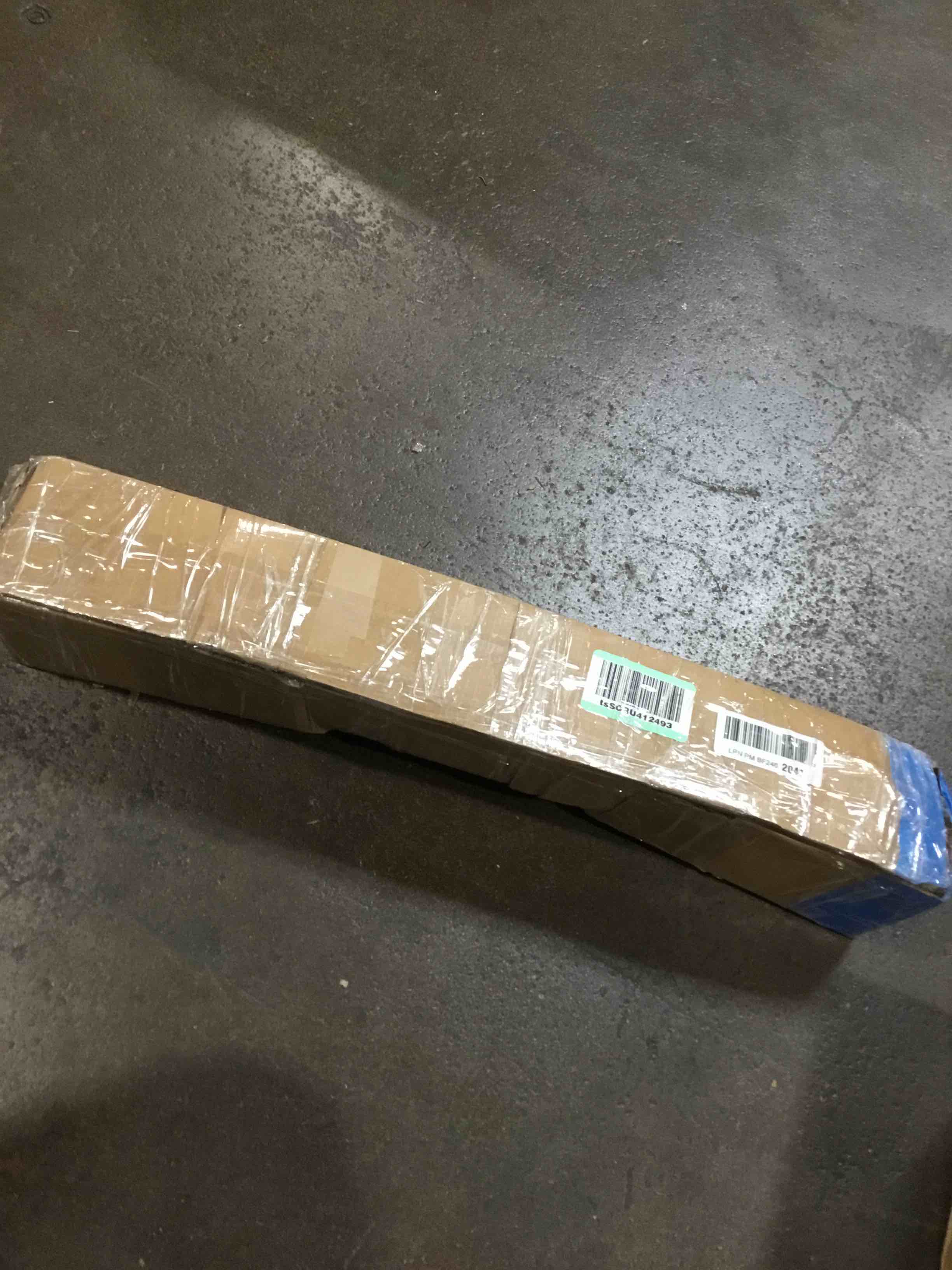 https://s3.amazonaws.com/lotting-images-prod/bidfta/PNK0080978_1726238197441.jpeg