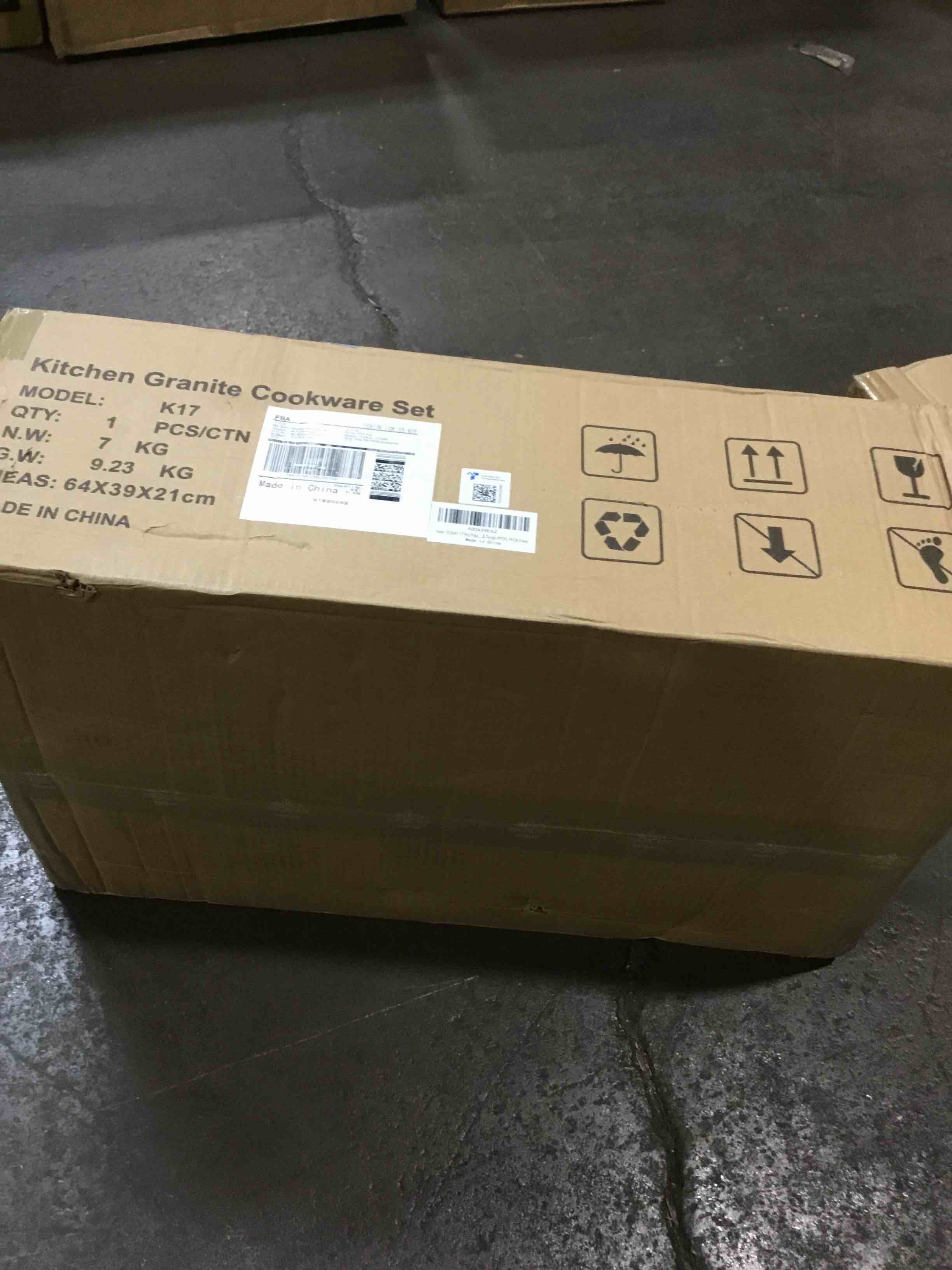 https://s3.amazonaws.com/lotting-images-prod/bidfta/PNK0080999_1726240736918.jpeg