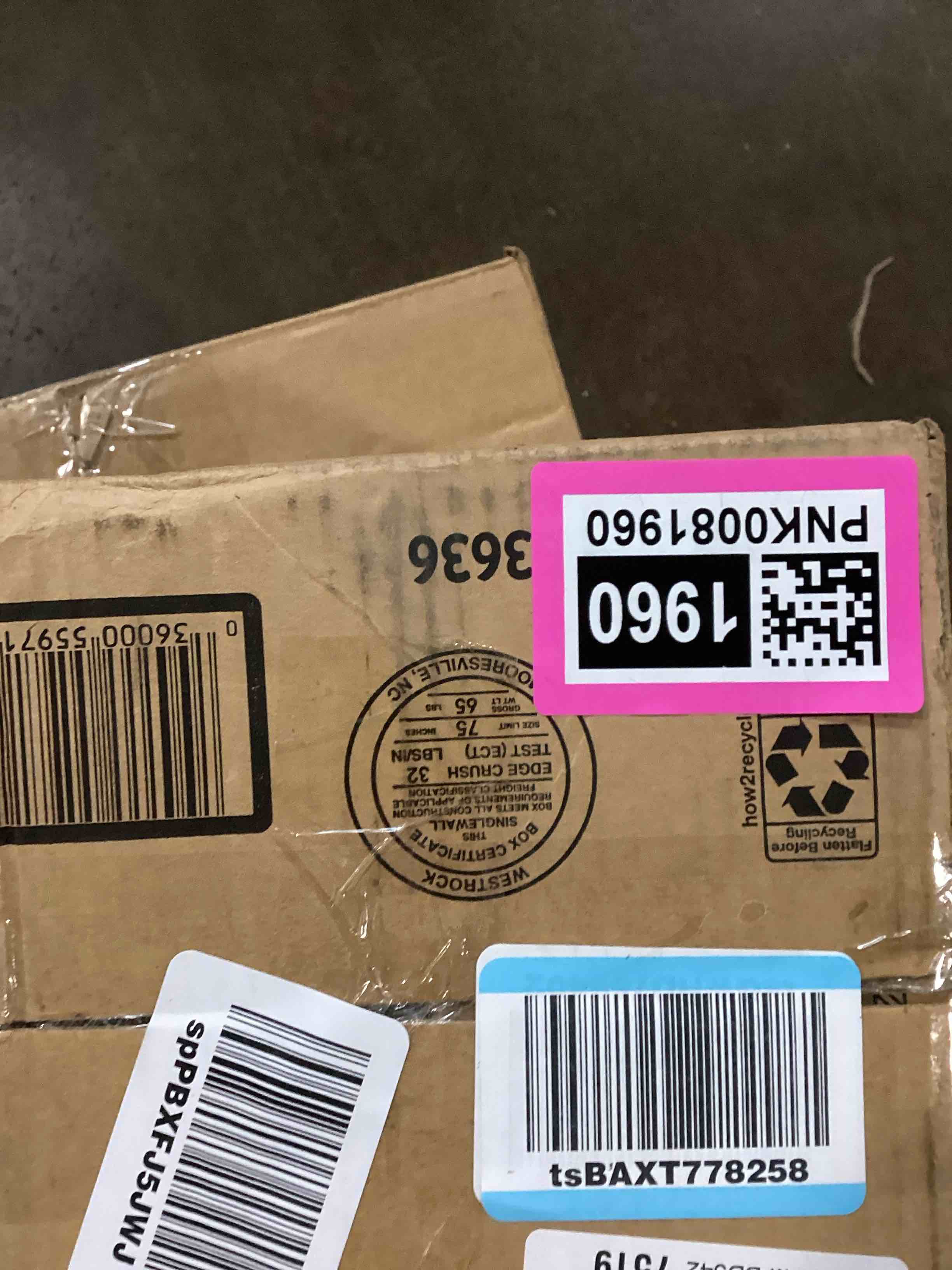 https://s3.amazonaws.com/lotting-images-prod/bidfta/PNK0081960_1725908449555.jpeg